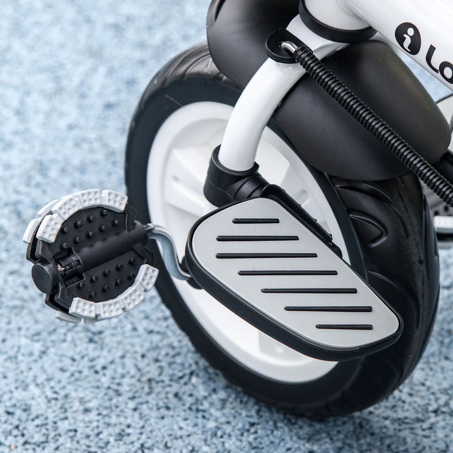 2-i-1 trehjuling för barn med kapell och säkerhetsbälte, blå