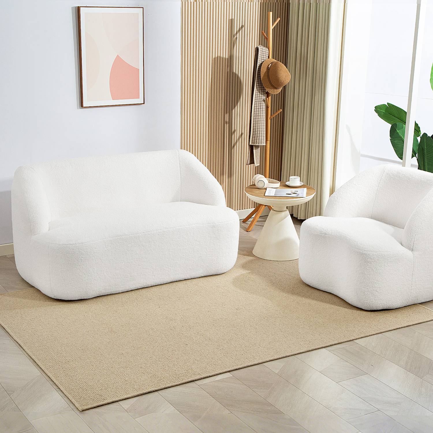 2-sits soffa, svängd design, fleeceklädsel, krämvit
