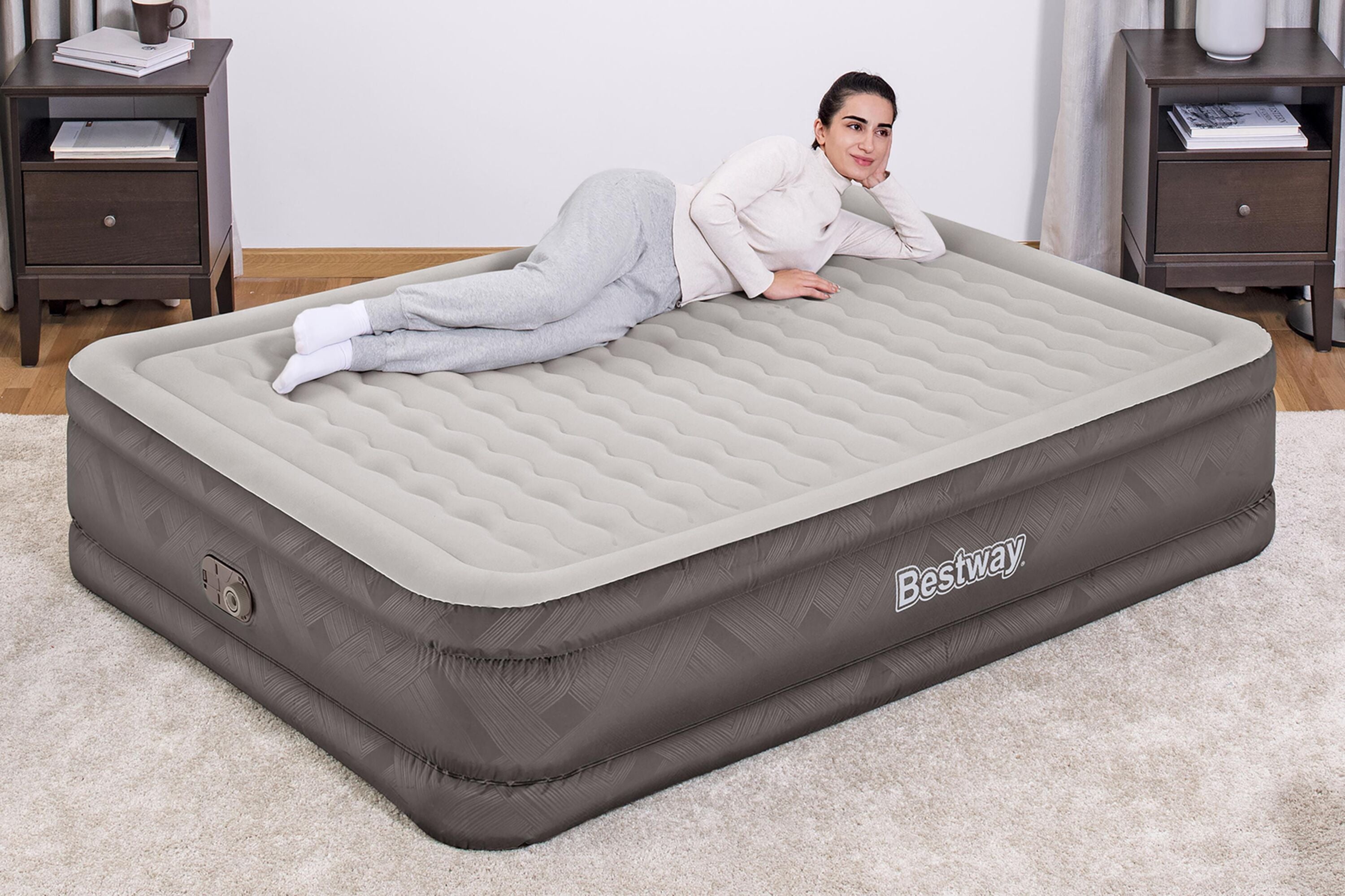 Bestway Fortech Air Madtress Queen - luftfylld extrasäng, inbyggd pump