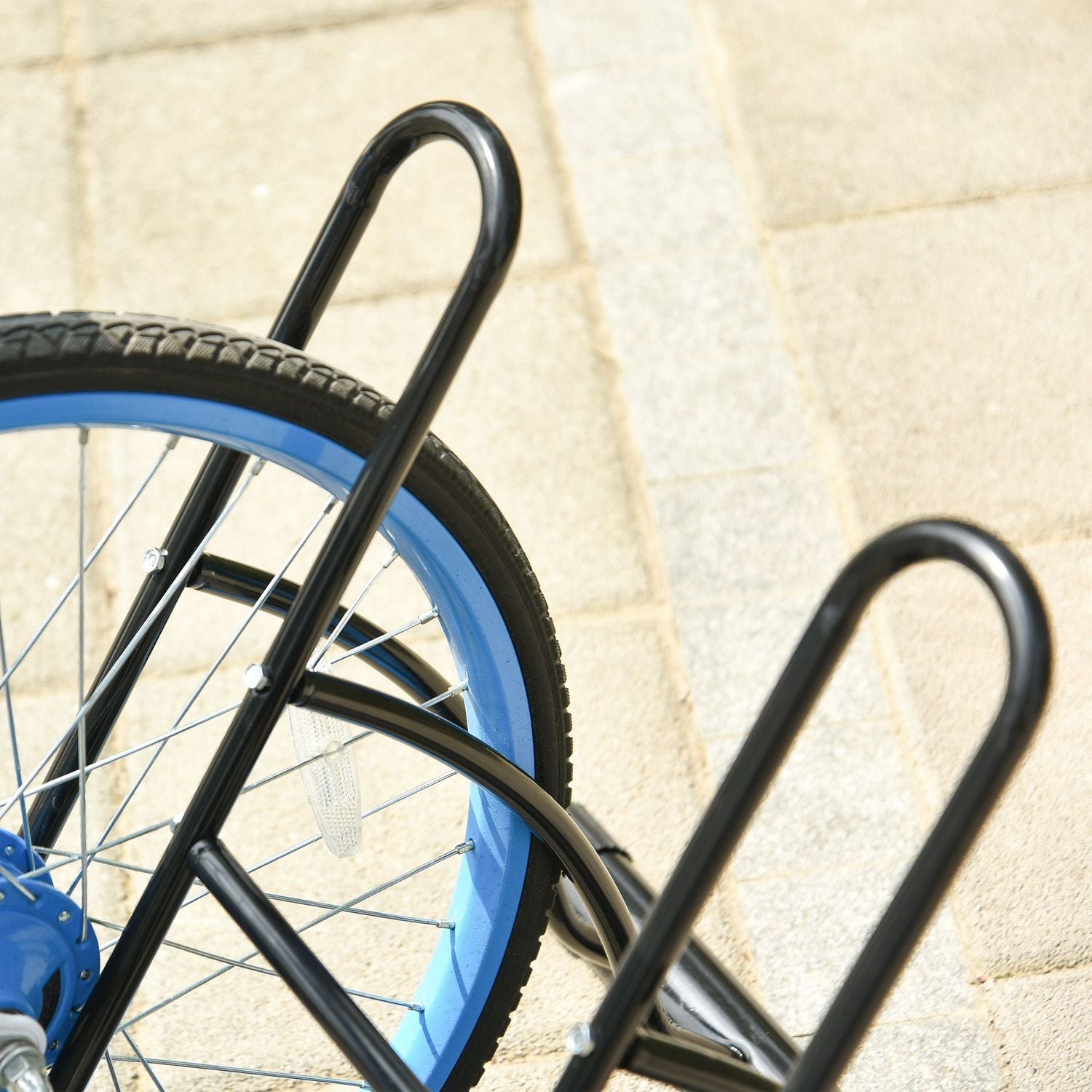 Cykelställ – metallsvart 60x54x57, montering krävs