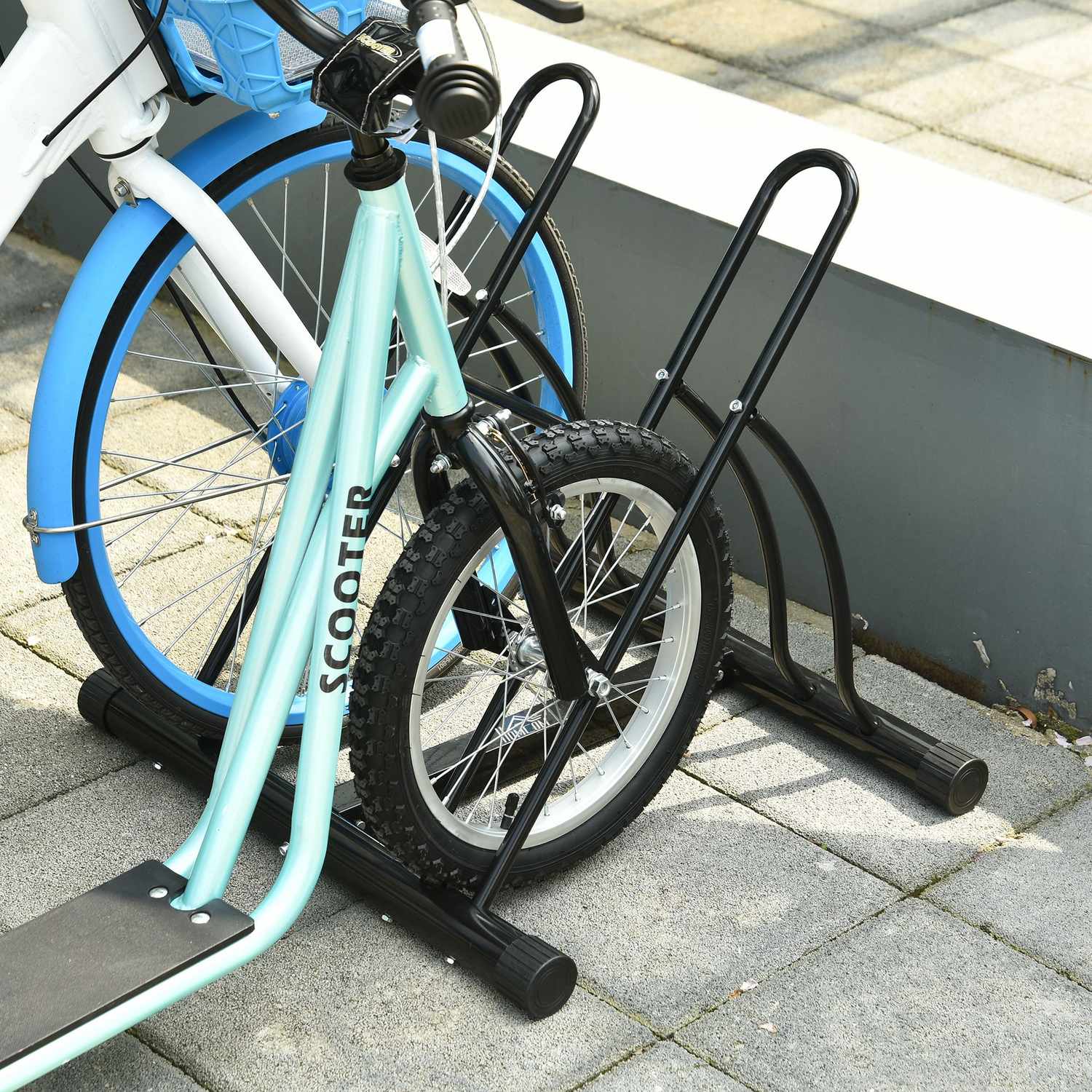 Cykelställ – metallsvart 60x54x57, montering krävs