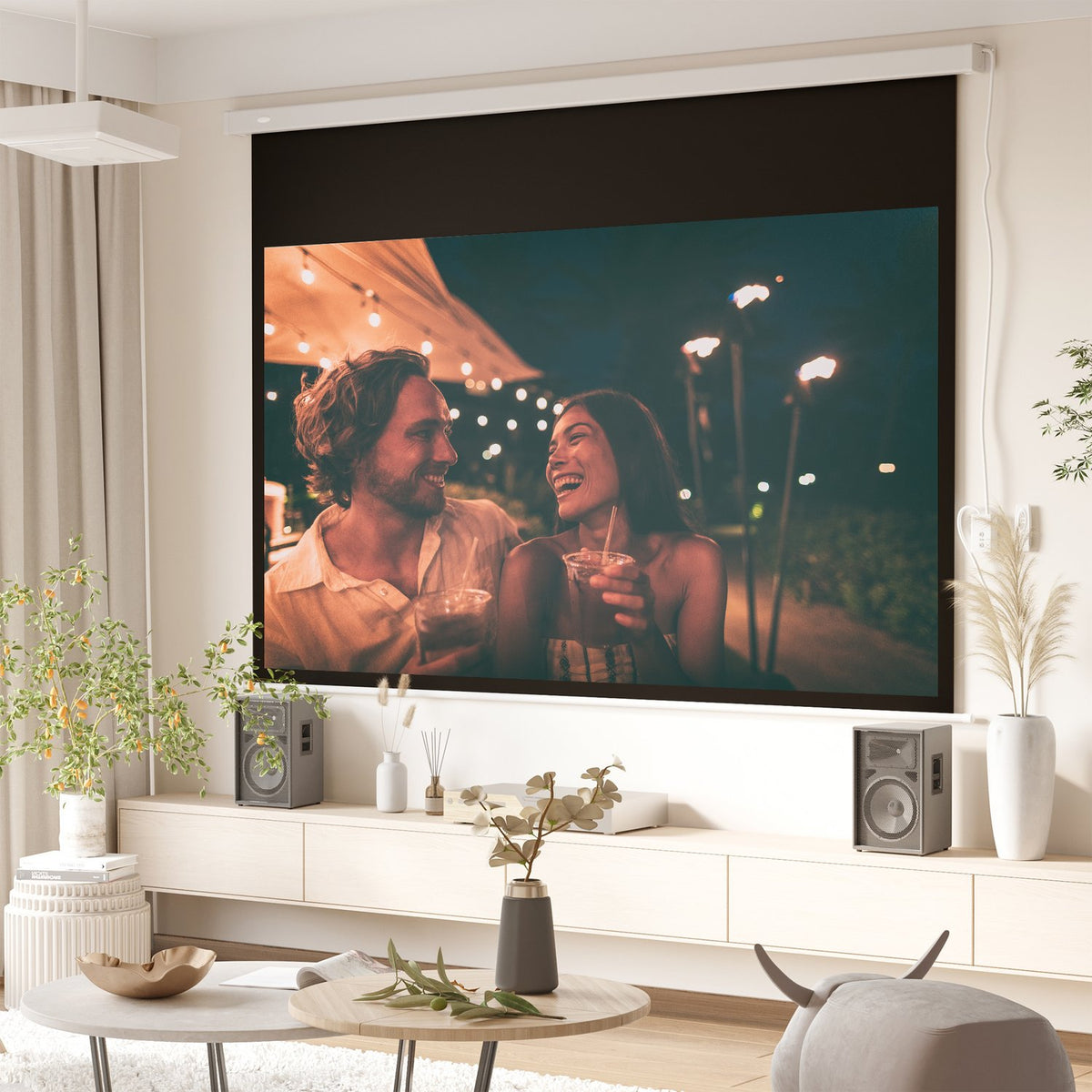 Elektrisk projektorlerret 100" 16:9 HD 4K med fjernkontroll