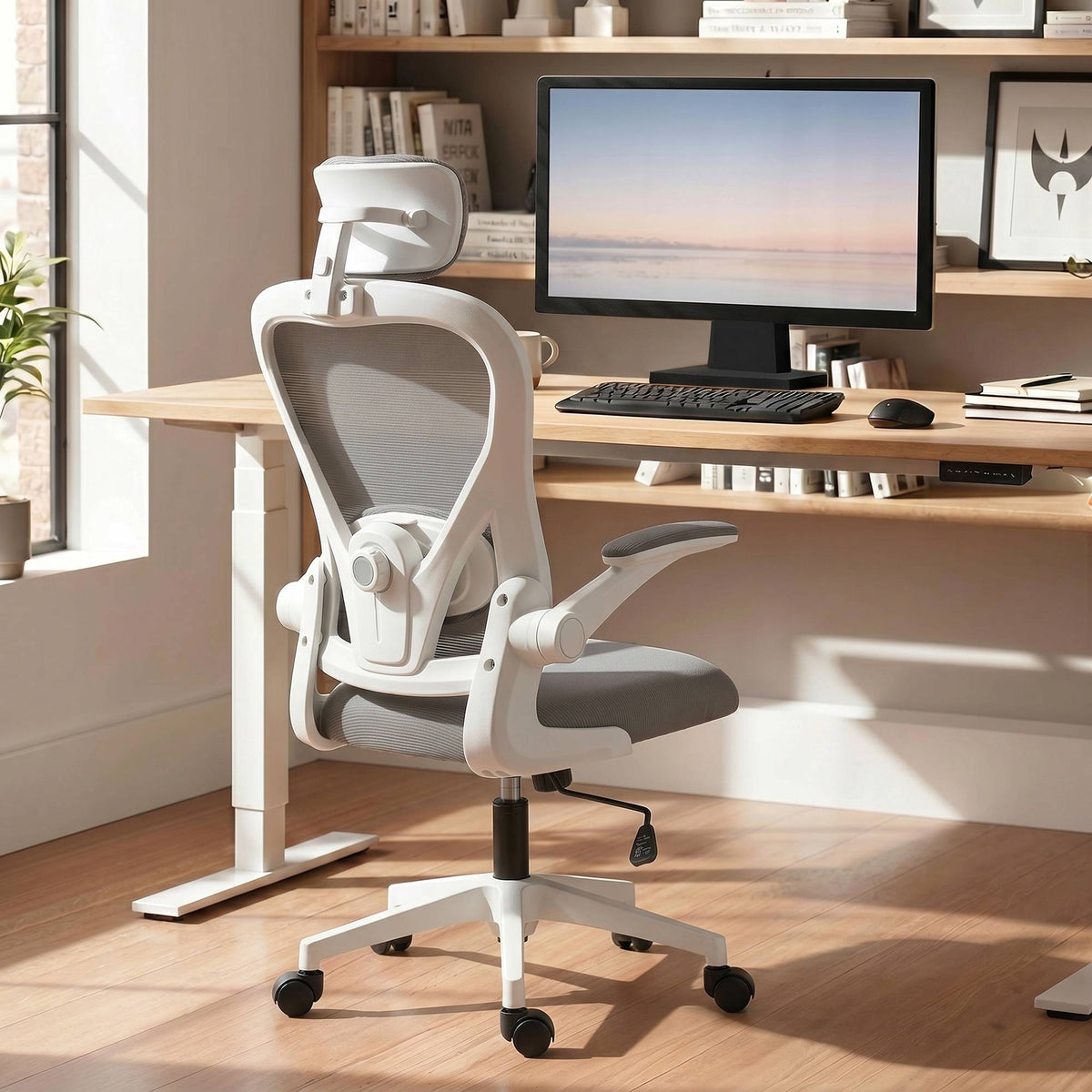 Ergonomisk kontorstol, mesh, uppfällbara armstöd, grå