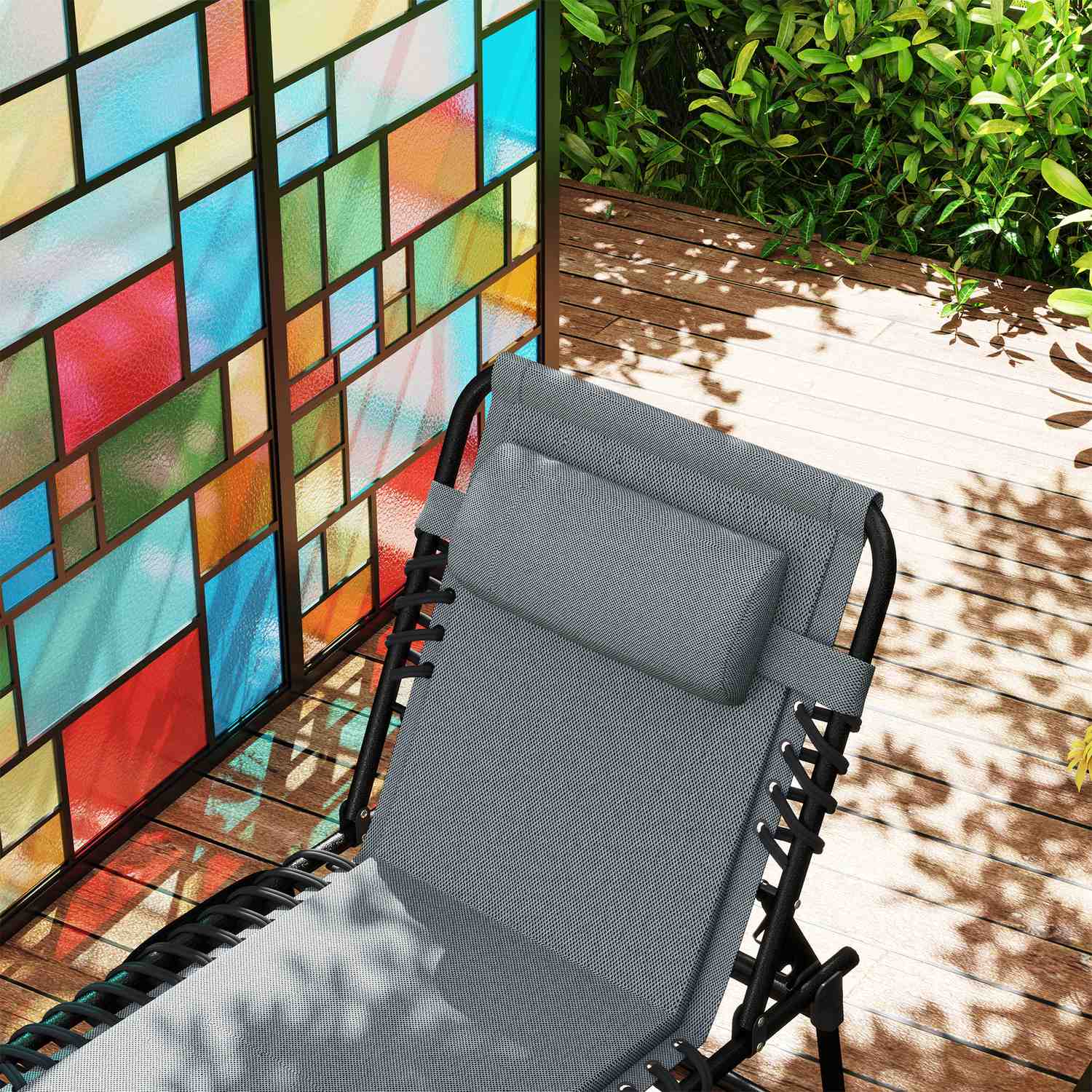 Fällbar solstol med kudde & justerbart ryggstöd, 120 kg gräns