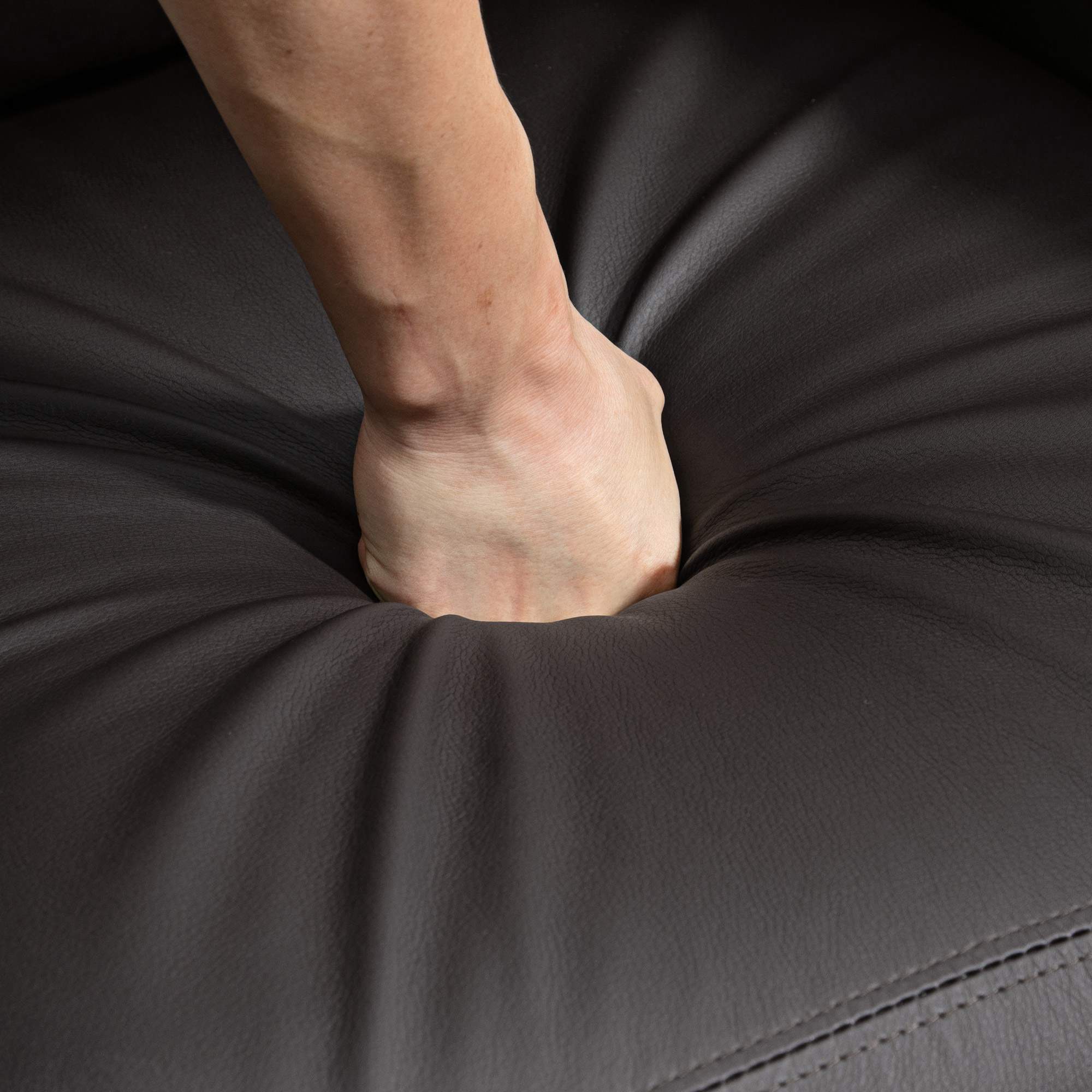Fåtölj med massagefunktion, justerbart ryggstöd, konstläder