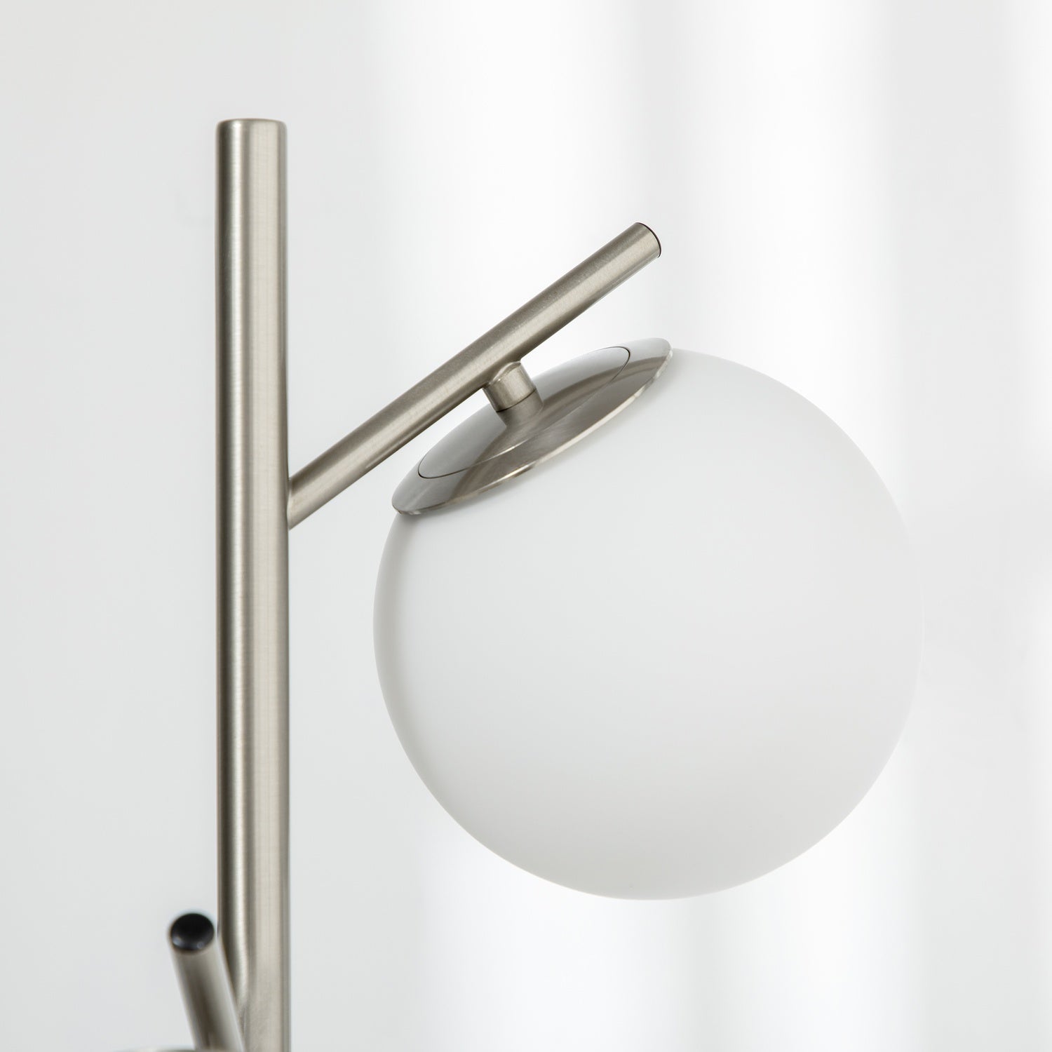Golvlampa 40W E27, Silver & Vit, 169 cm, 3 glasskärmar