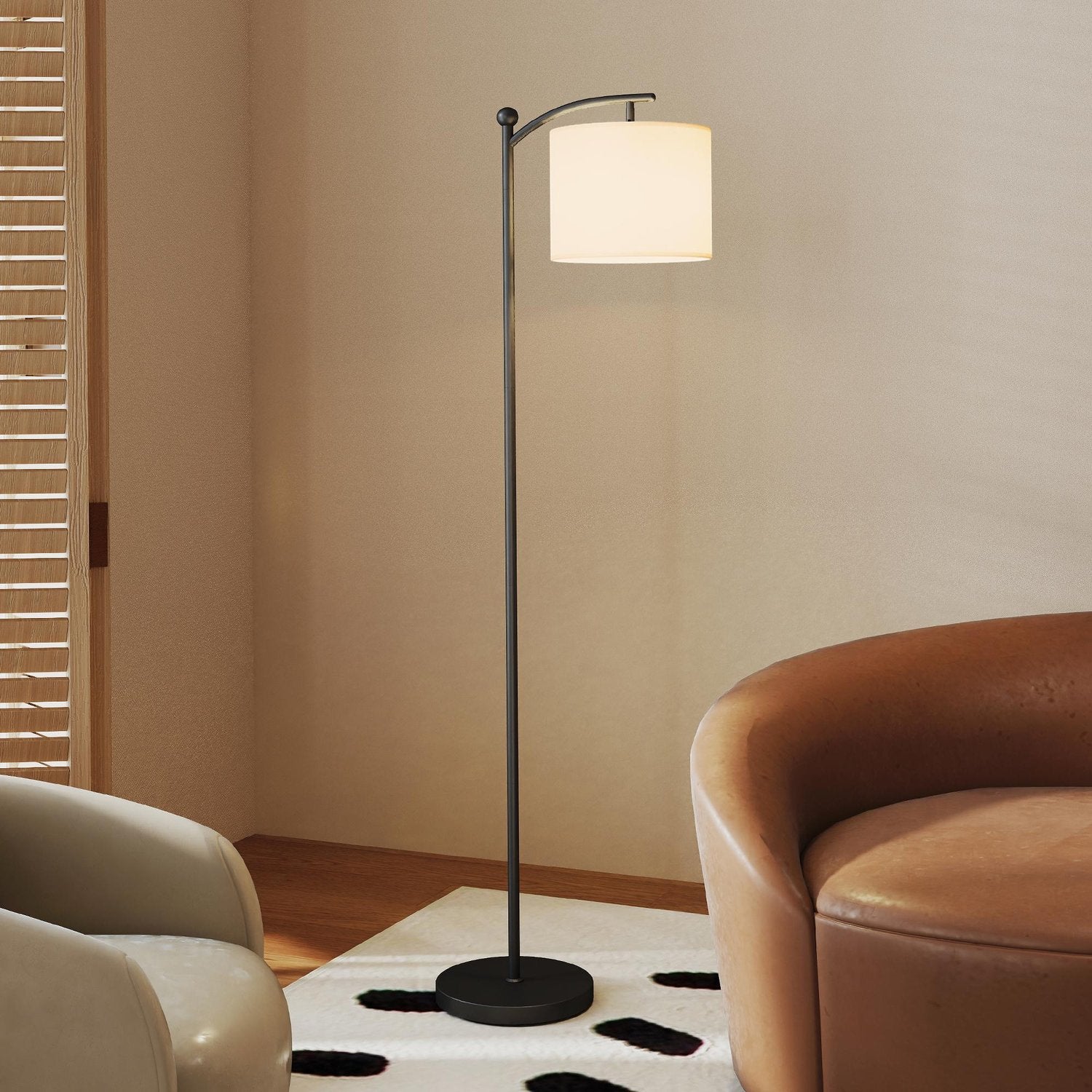 Golvlampa, justerbara ljusalternativ, fotkontakt, fjärrkontroll, metall, svart