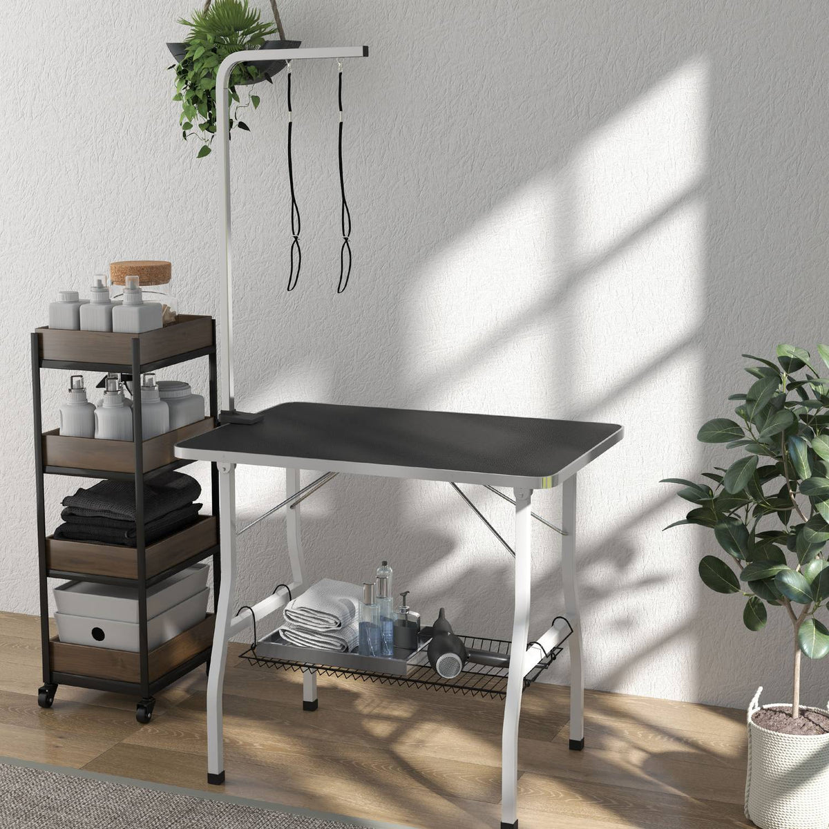 Høydejusterbart hundestellebord, sammenleggbart med løfteseler