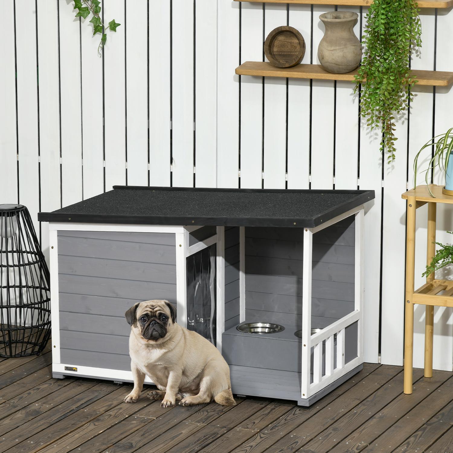 Väderbeständig Gran Wood Dog House med terrass och skålar