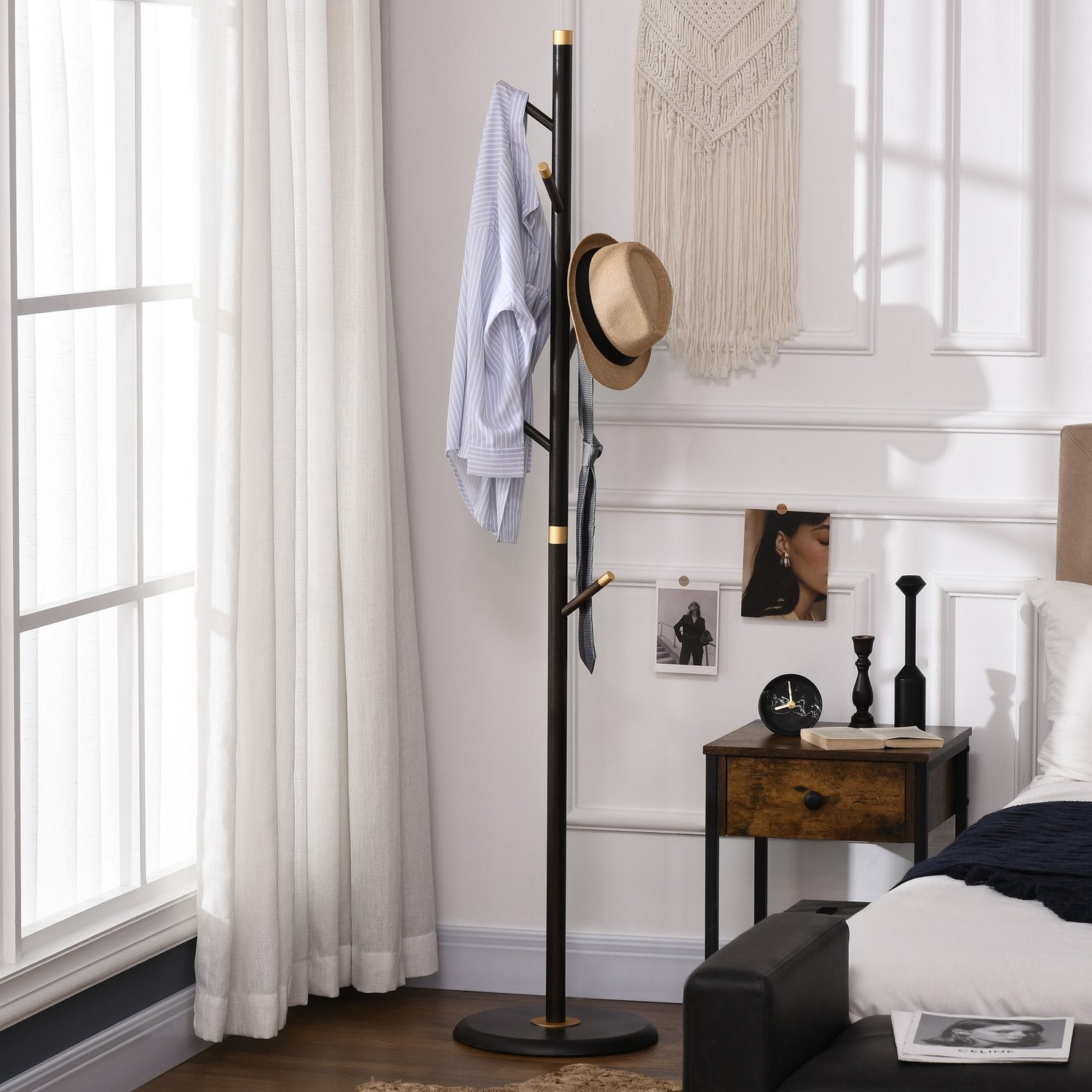 Stående metallklädhängare, 6 krokar, valnötsfinish, 180 cm