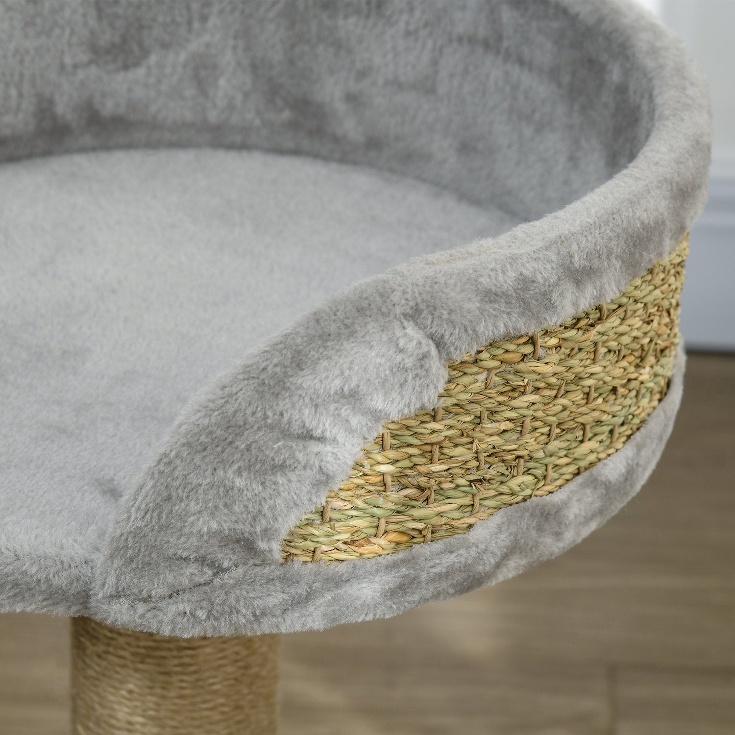 Kattskrapstolpe med lekboll och liggplats, grå