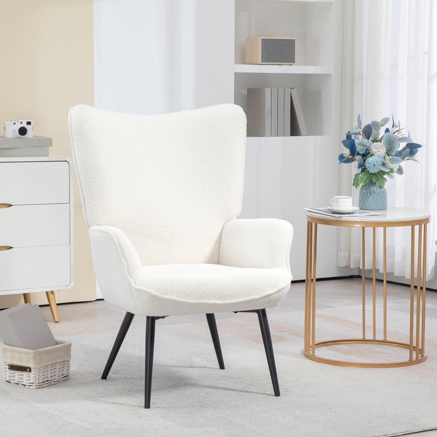 Lounge Wing Chair, Vadderad med armstöd, Creme White