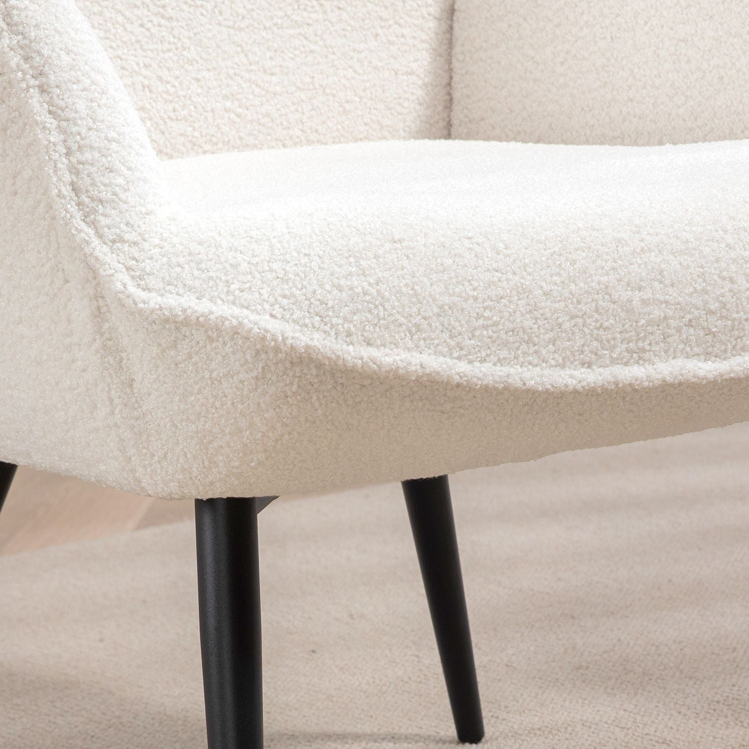 Lounge Wing Chair, Vadderad med armstöd, Creme White