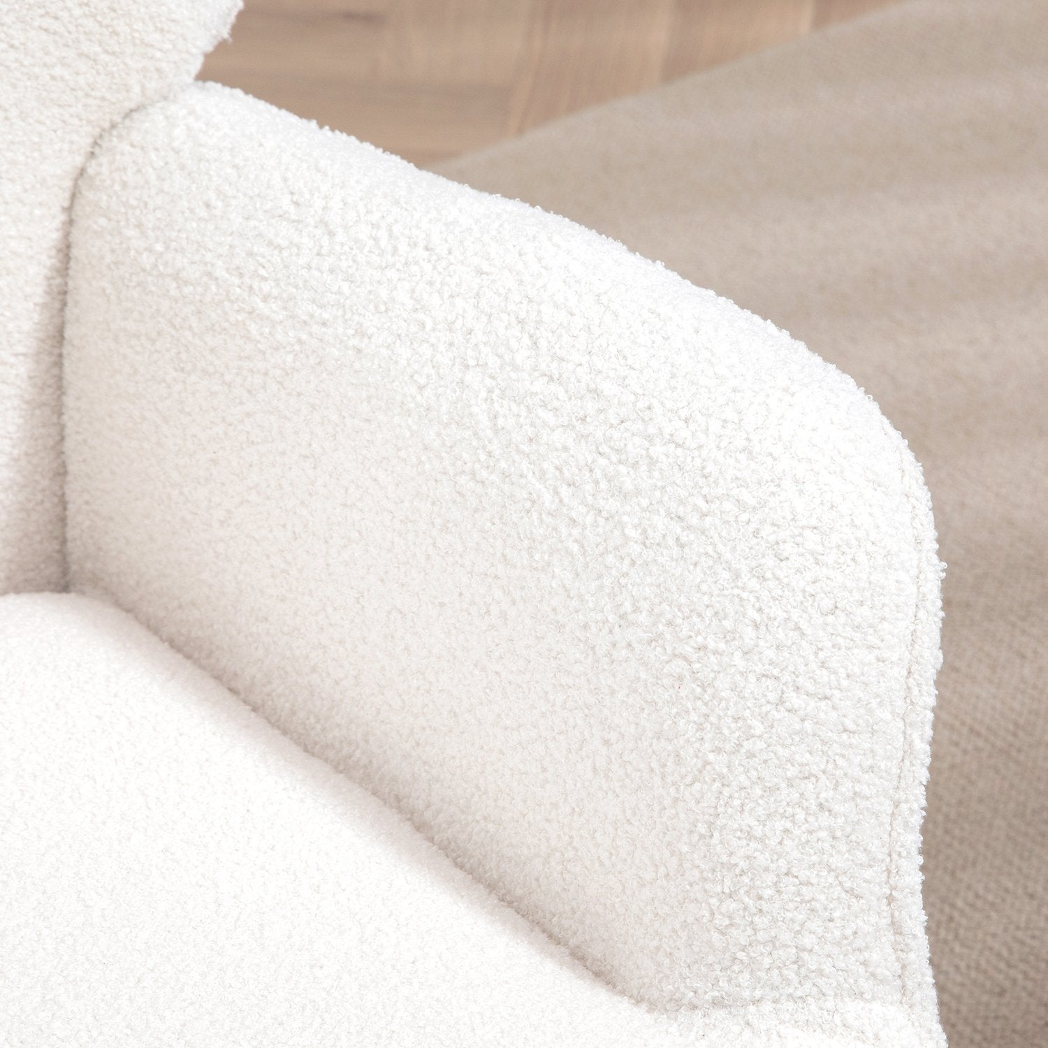 Lounge Wing Chair, Vadderad med armstöd, Creme White