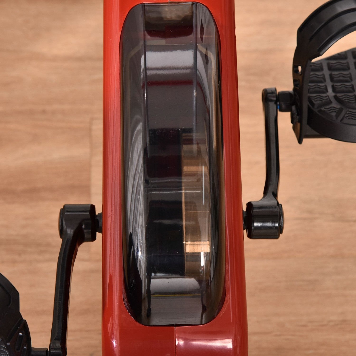 Motionscykel med 8-nivåer magnetiskt motstånd, justerbar höjd