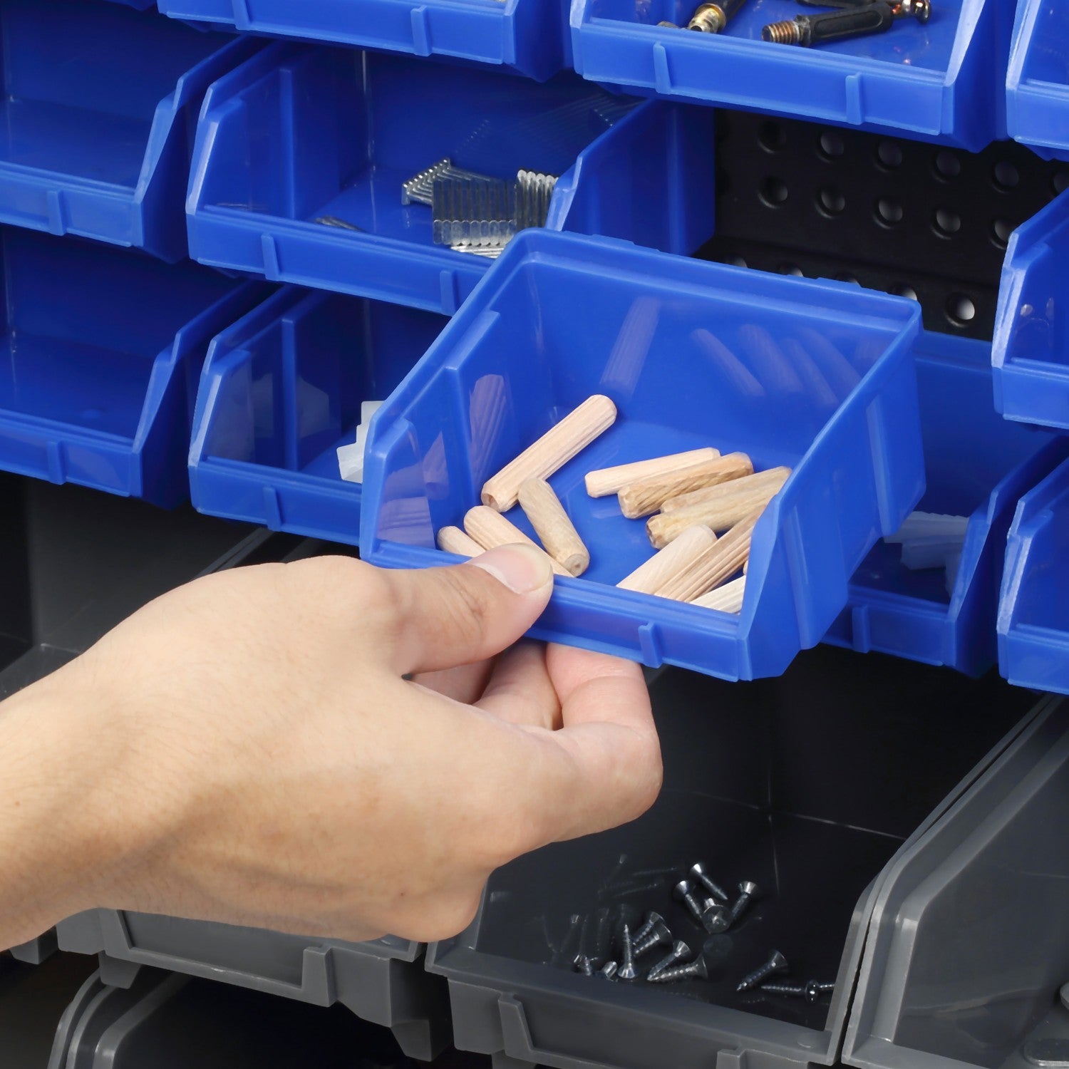 Plasthylla, 63x18x37,5 cm, 30 lådor i flera storlekar