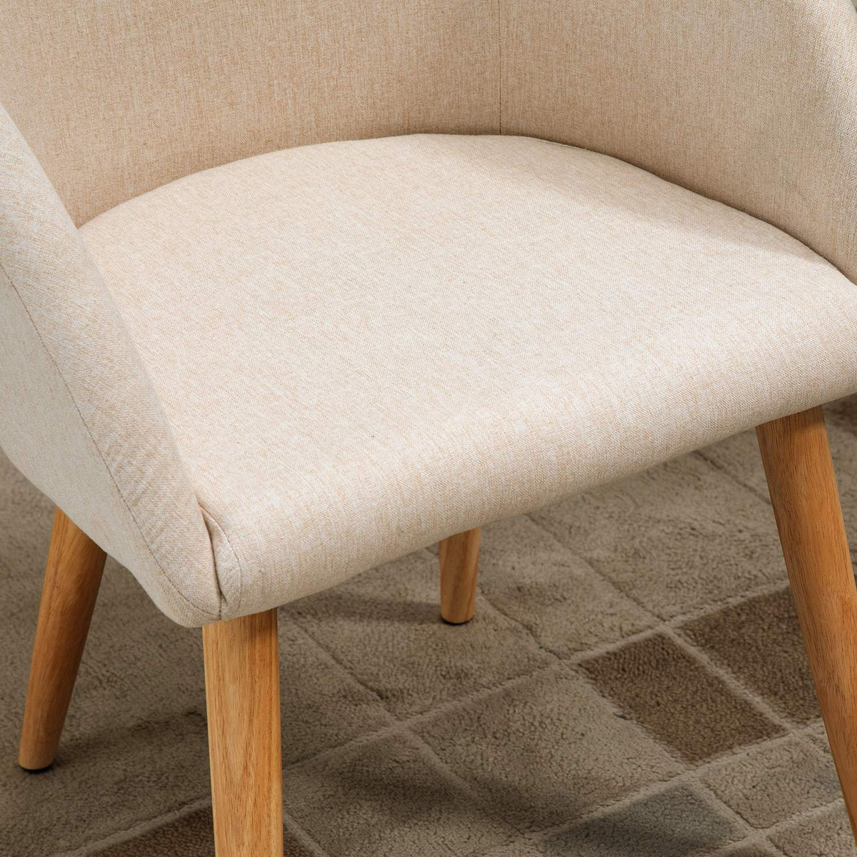 Sett med 2 spisestuestoler, linstoff, metallramme
