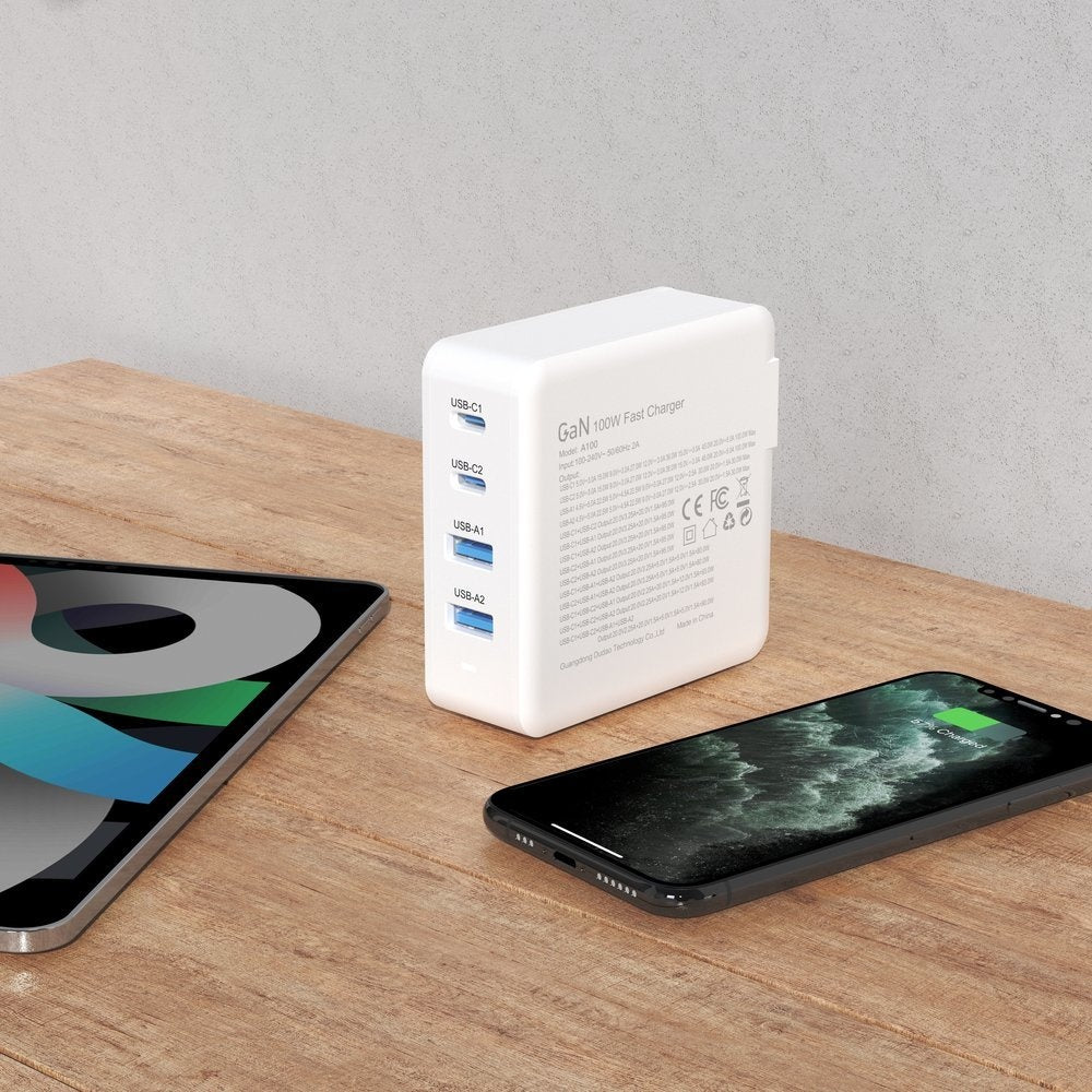 Snabb och kraftfull GaN nätverksladdare 2x USB-C 2x USB 100W vit
