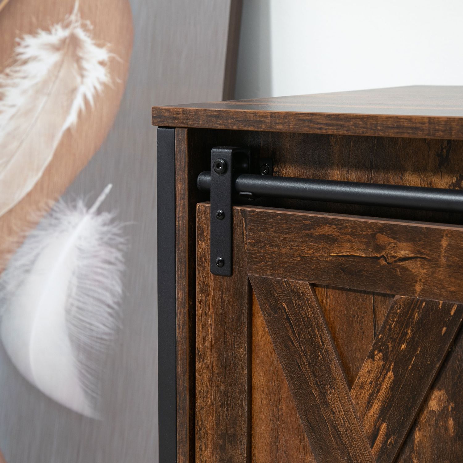 TV-bänk för 60"-skärmar, industriell design, spån och stål