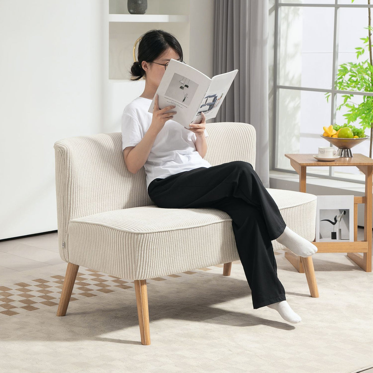 Toseters sofa i moderne kordfløyellook, kremhvit