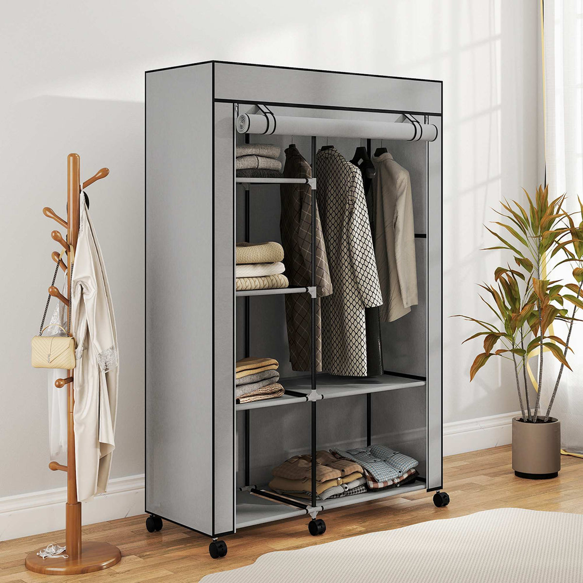 Stoffgarderobe med 6 hyller og klesstang, lysegrå