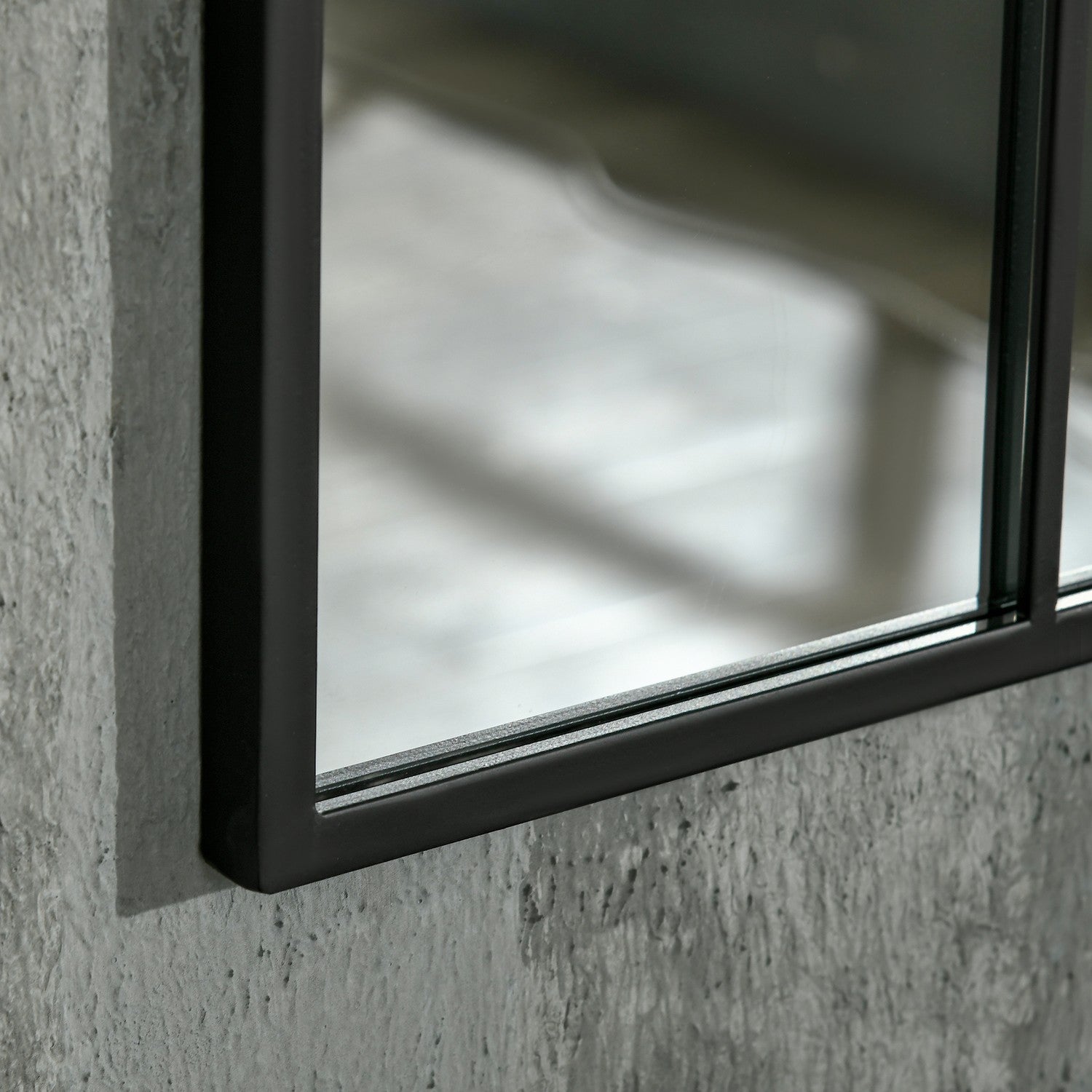 Buet svart veggspeil i metall 91x60 cm for hjeminnredning