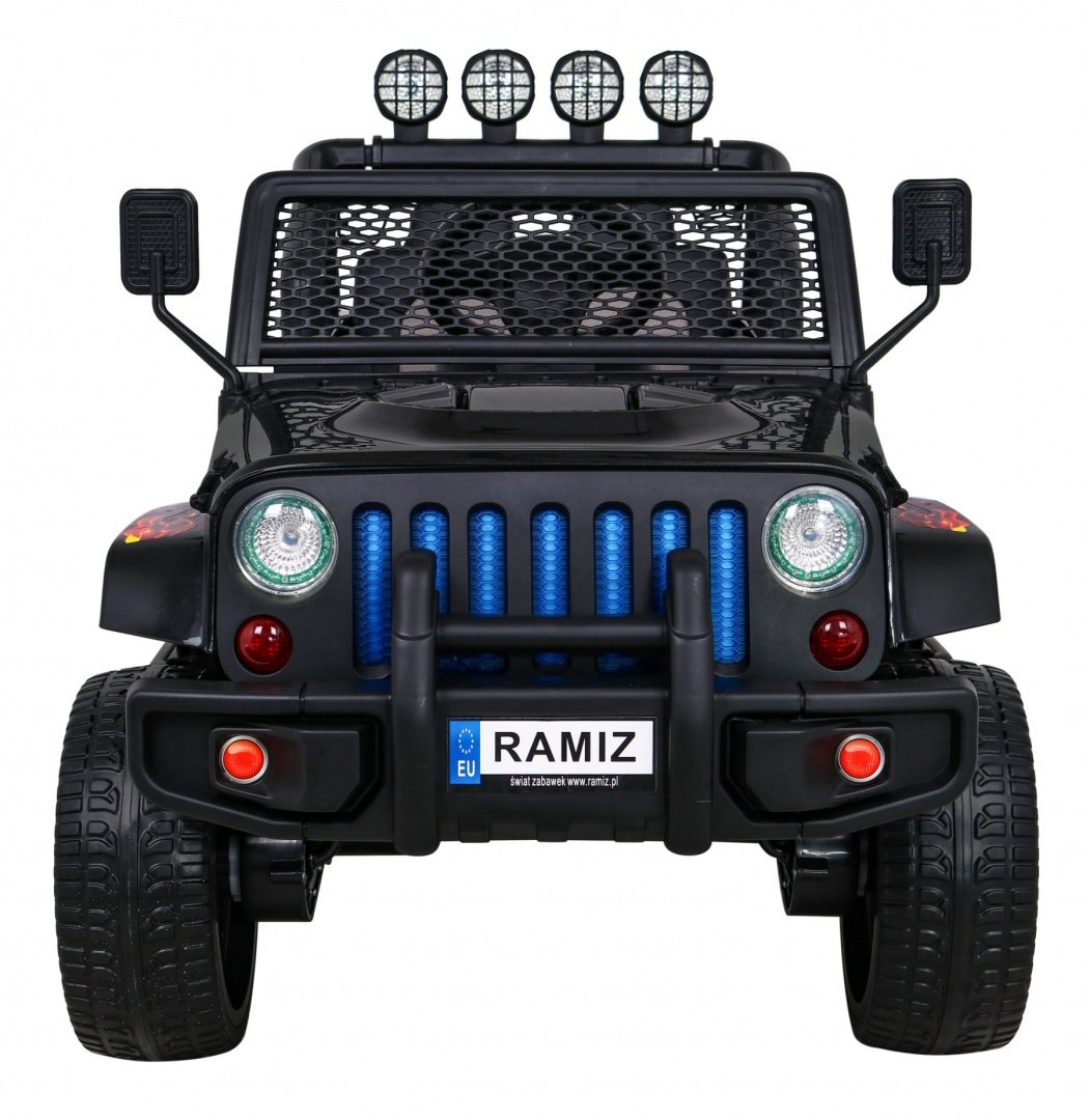 4x4 elbil for barn med LED-lys og MP3