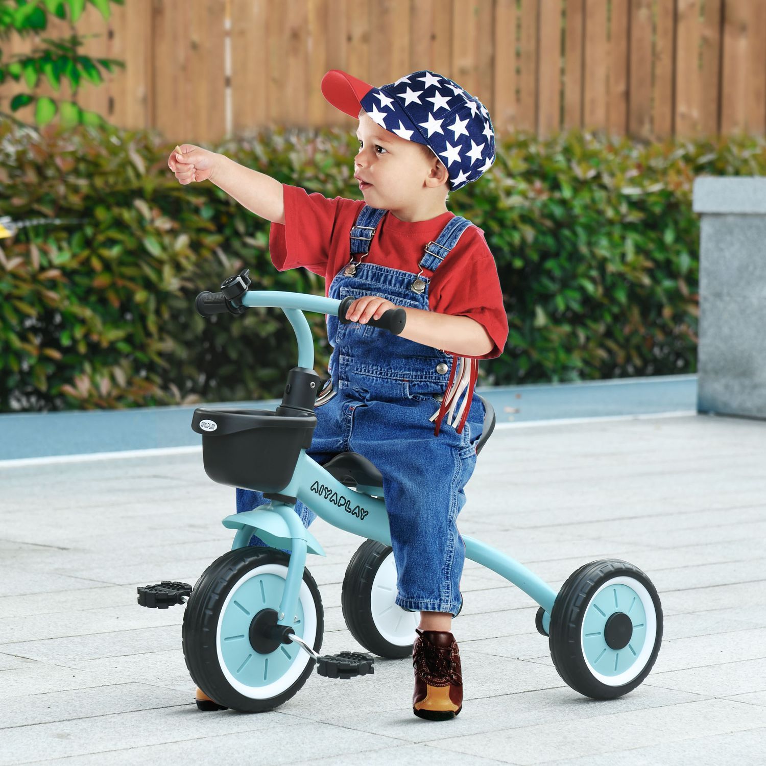 Trehjuling Barncykel Med Justerbar Sits, Balanscykel Med Korg & Klocka, Pedaler, För 2-5 År