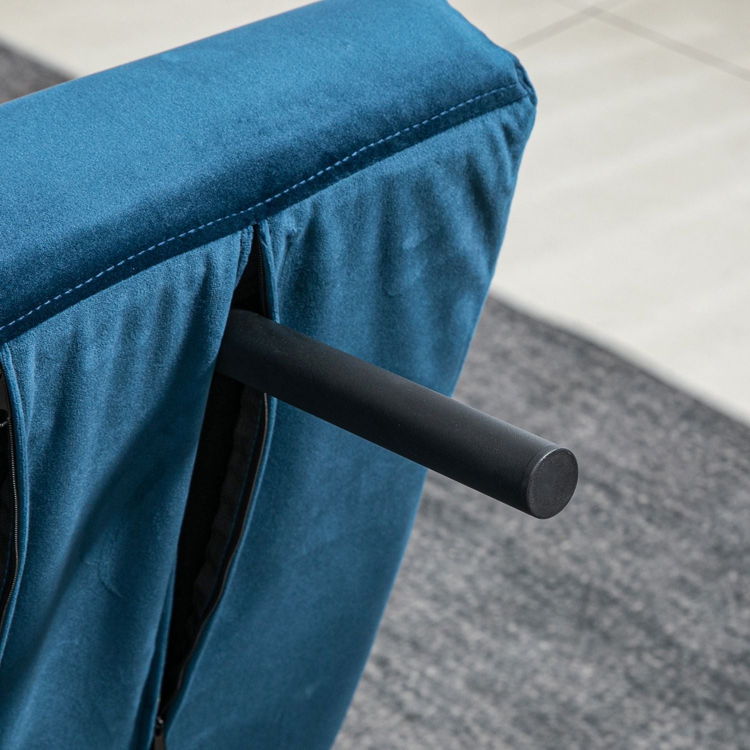 Blue Velvet bäddsoffa, justerbart ryggstöd, hopfällbar design