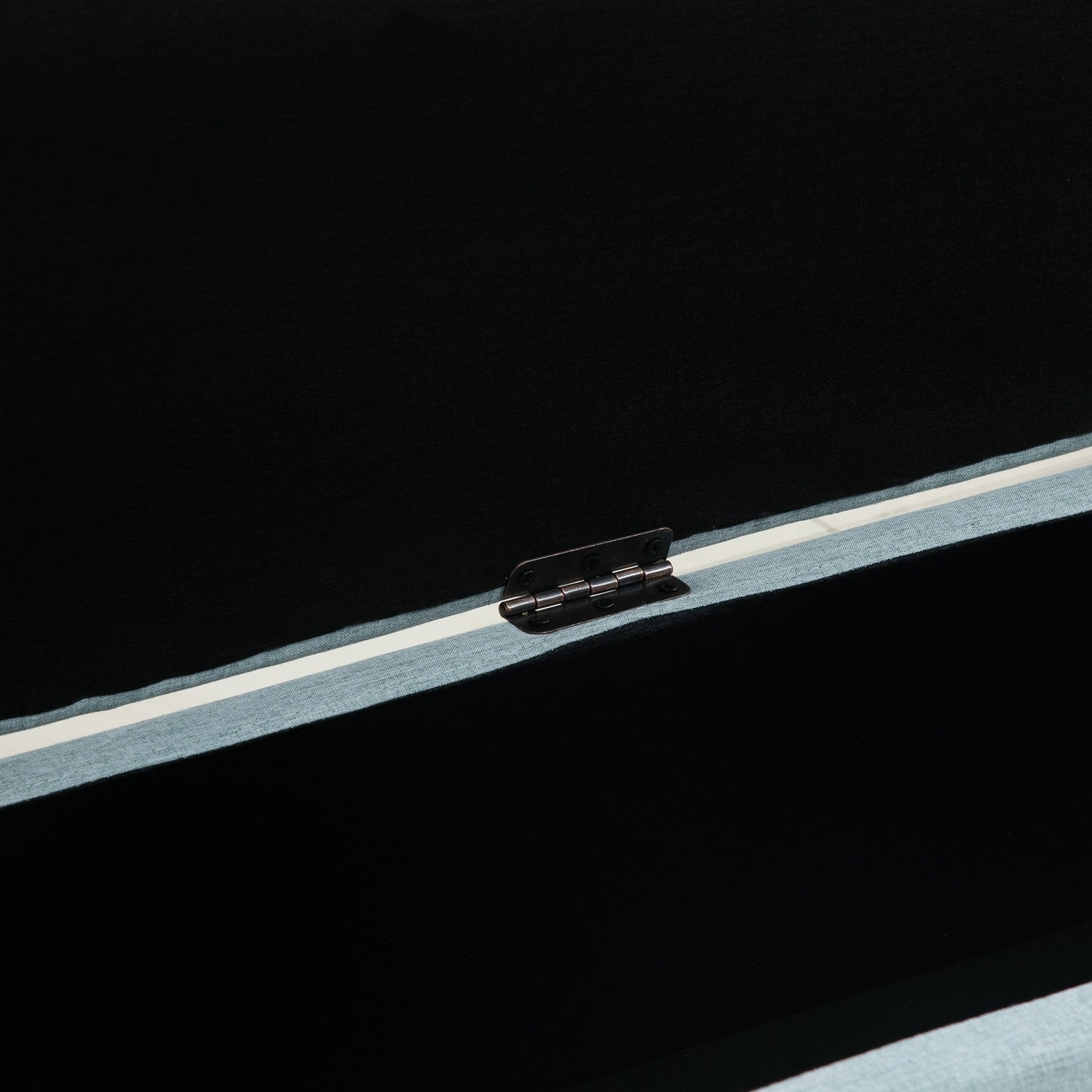 Ljusgrön stoppad bänk med förvaring, linneliknande tyg