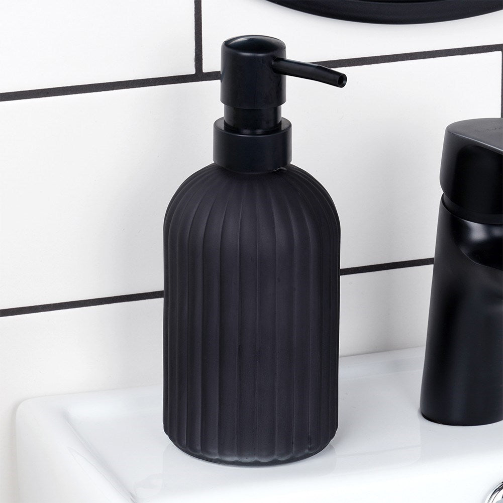 Elegant svart tvålpump i glas för kök & badrum