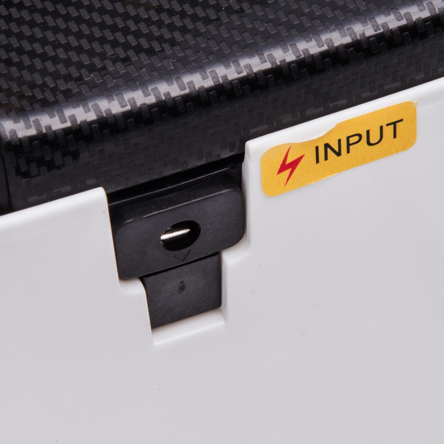 Elektrisk SUV för barn, fjärrkontroll, musik och ljus