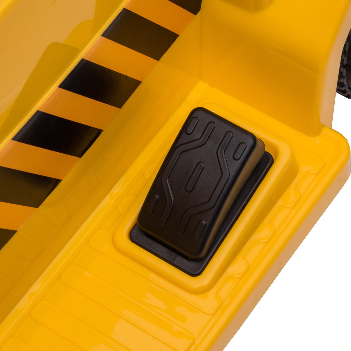 Elektrisk leketraktor med horn og tippelaster