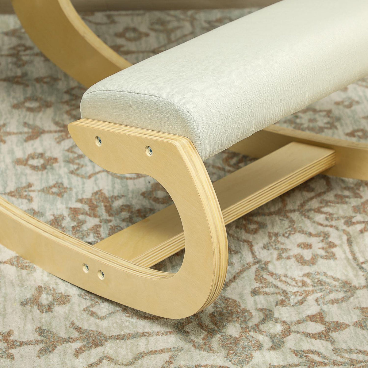Ergonomisk knestol for bedre holdning, gyngedesign, kremhvit