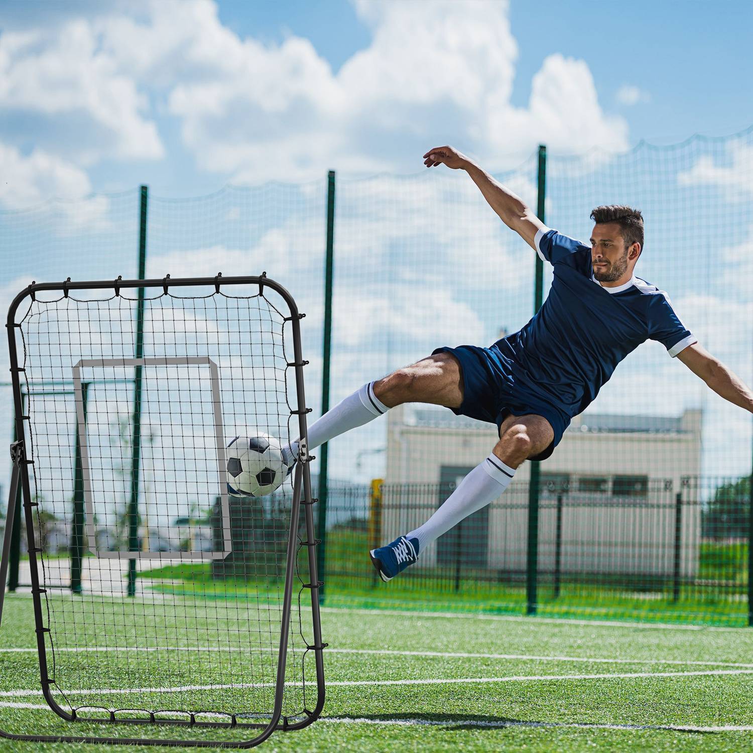 Fotbollsrebounder, Hopfällbart Fotbollsmål, Kickback Rebound Wall Med 4 Justerbara Nivåer, 123 X 73 X 178,5 Cm, Svart