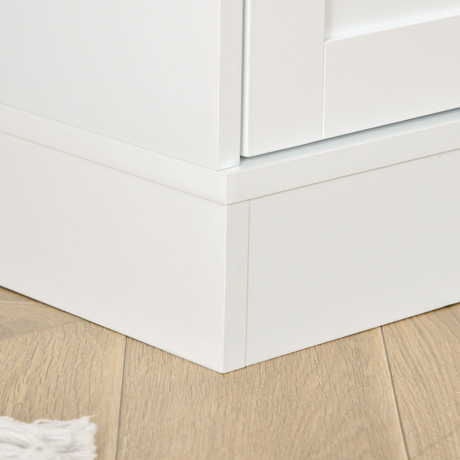 Hög vit bokhylla, glasdörr, 6 fack