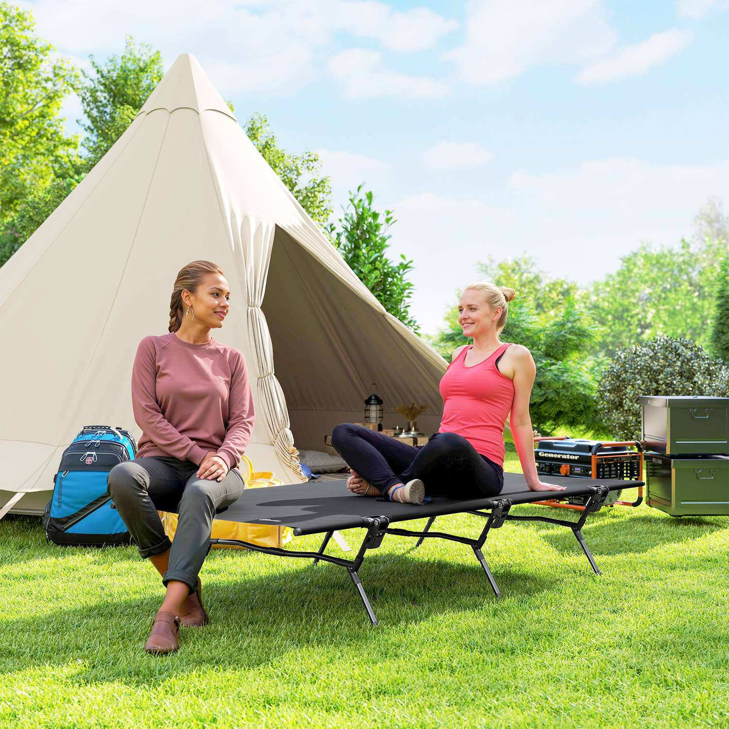 Hopfällbar tältsäng med bärväska, extra bred, 120 kg kapacitet