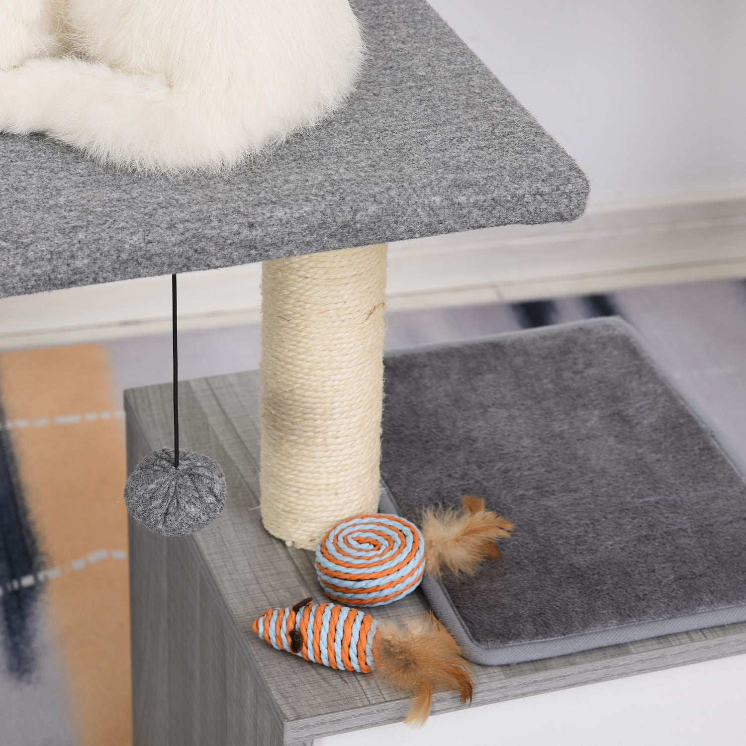Kattskrapträd med grotta, mjuk plyschkudde, grått och vitt