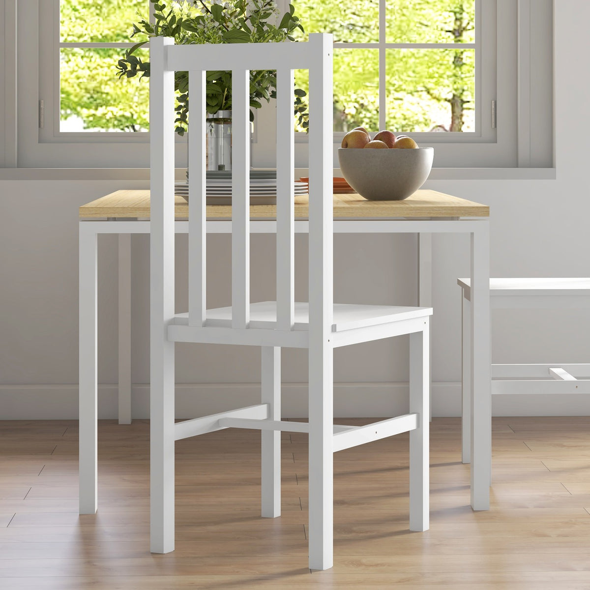 Spisestoler i hvit furu, sett med 2 – 120 kg kapasitet