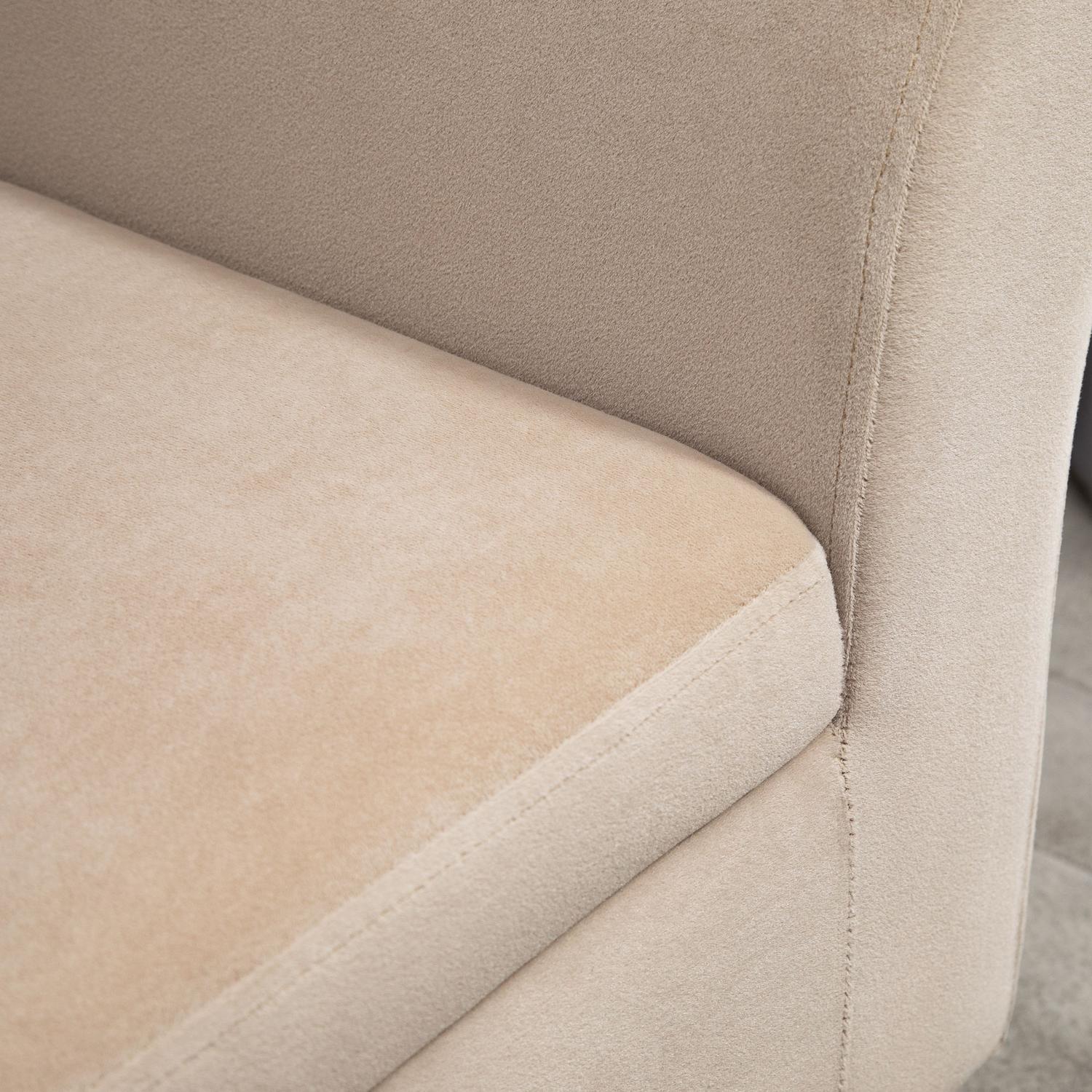 Modern stoppad bänk med förvaring, sammetslena tyg