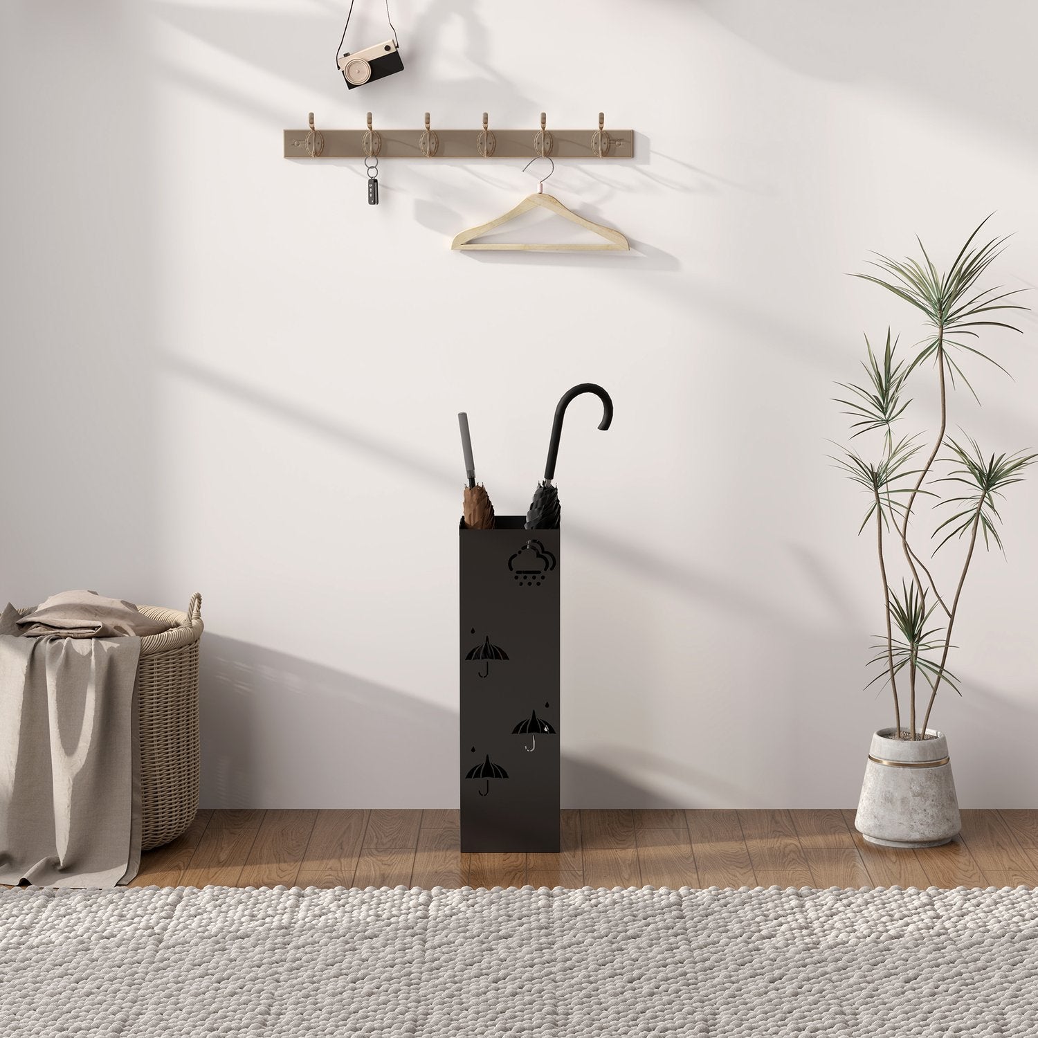 Paraplystativ i svart stål med krokar och avloppsbricka