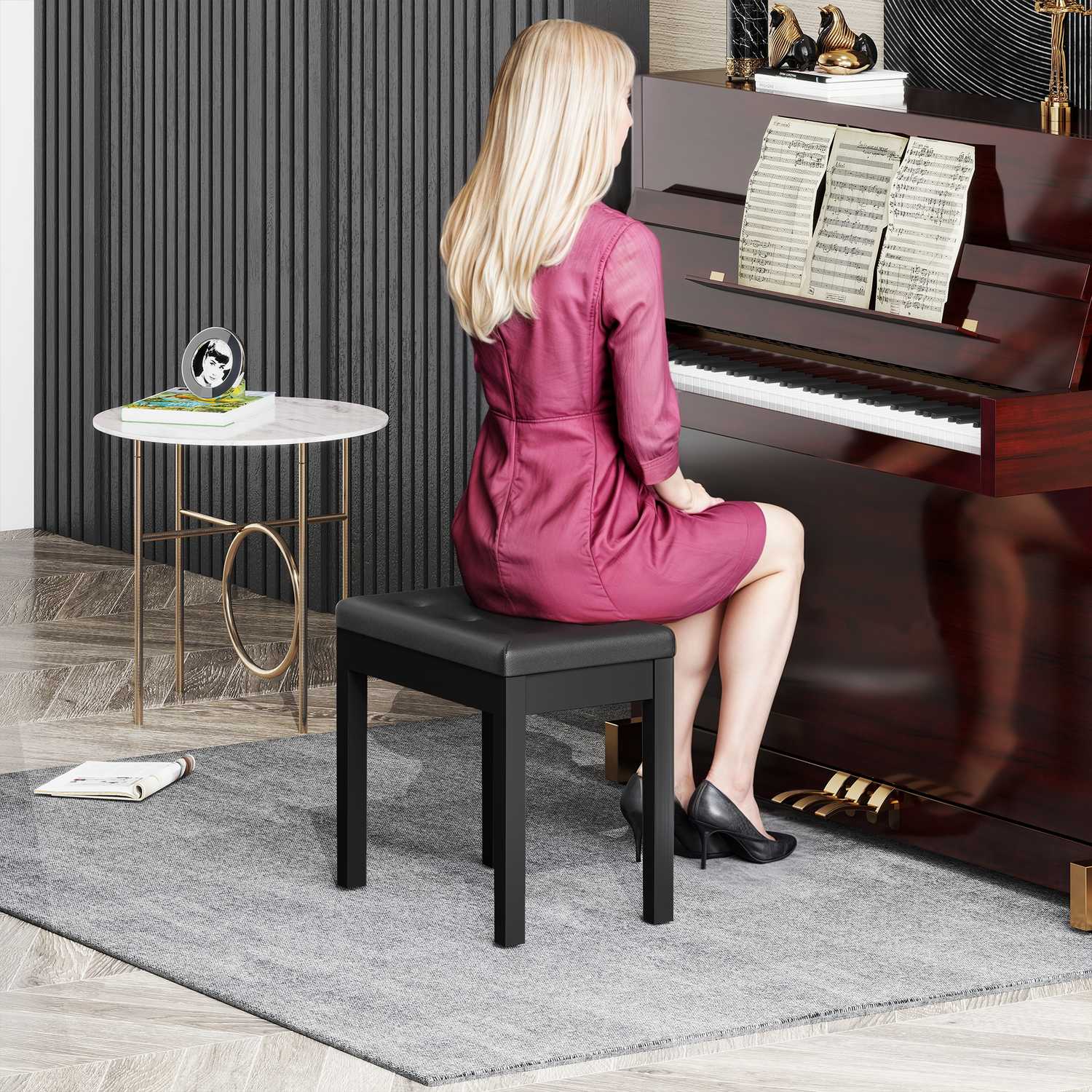 Pianobänk, fodral i konstläder, quiltade knappar, förvaringsutrymme, träben, svart