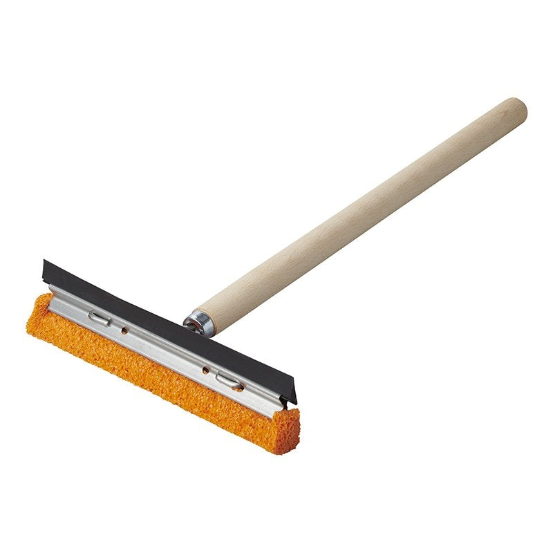 Skrap 20cm med trähandtag 40cm