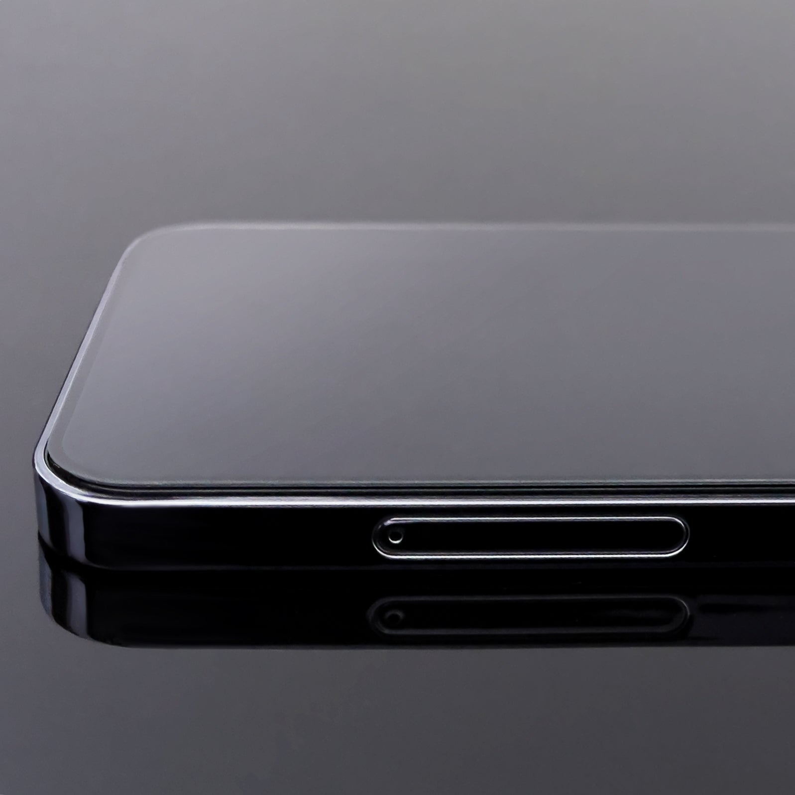 Slitstarkt 9H härdat glas för hela TCL 30-skärmen med Case Friendly ram, svart