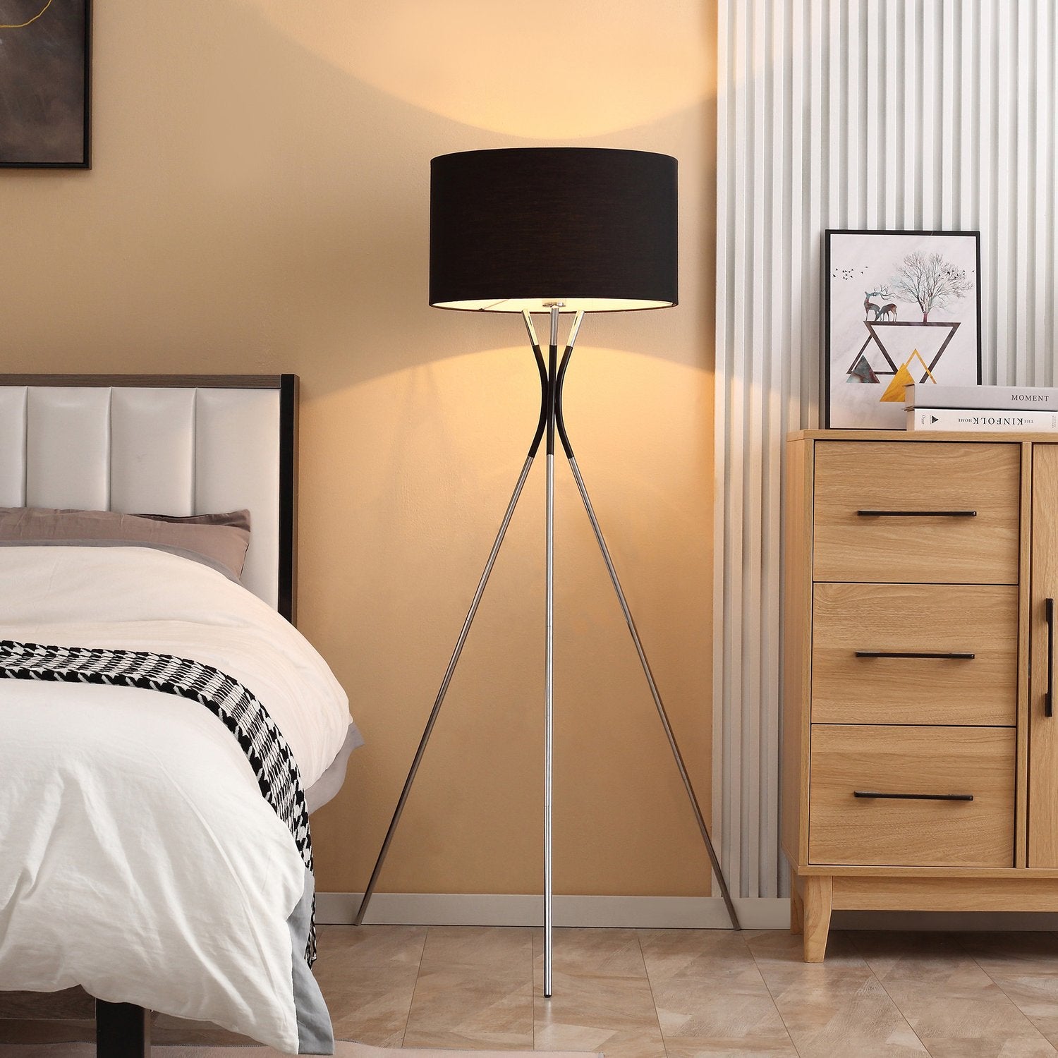 Stativ golvlampa, elegant 40W, tygskärm, metallfot