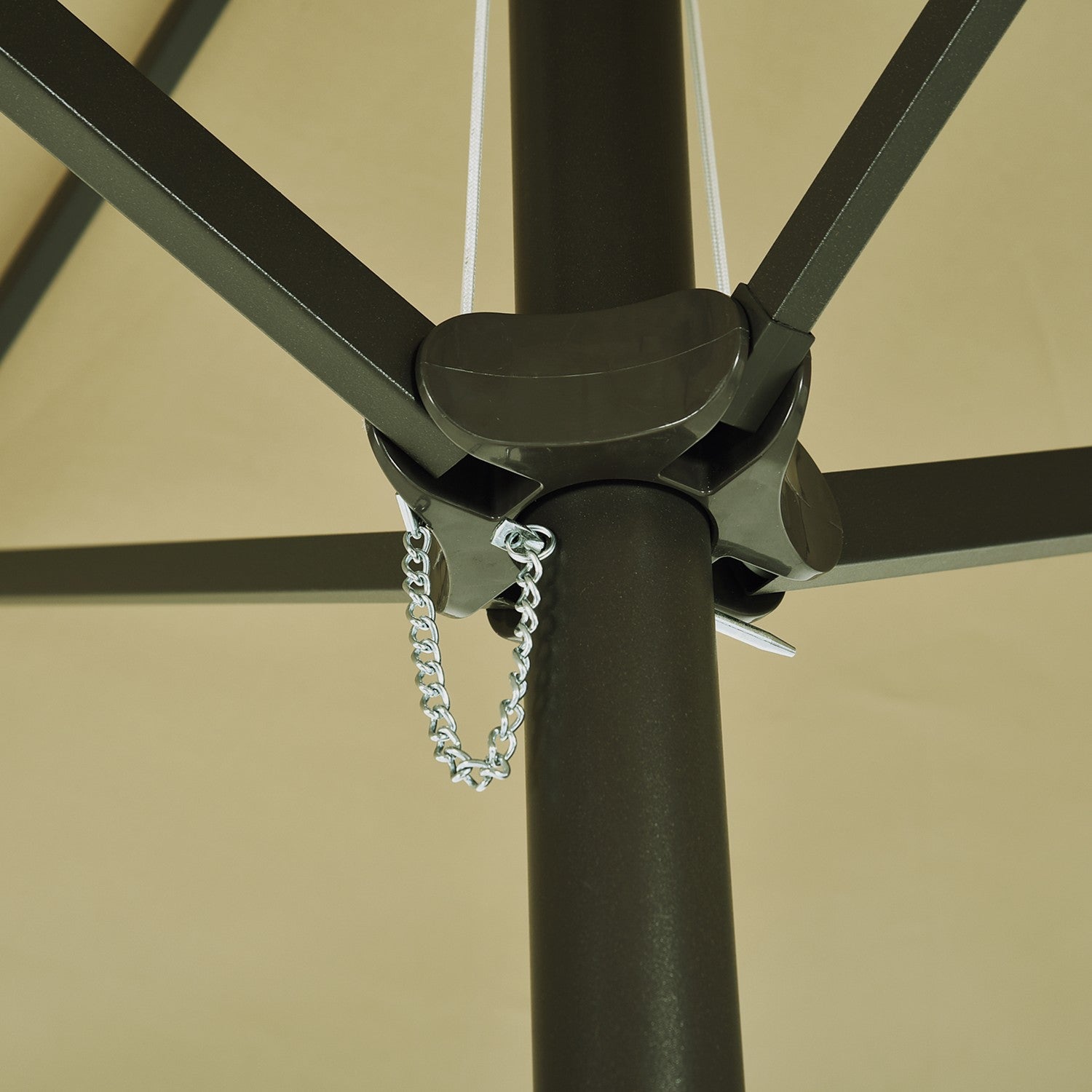 Stort ovalt marknadsparasoll, handvev, lätt kaffe