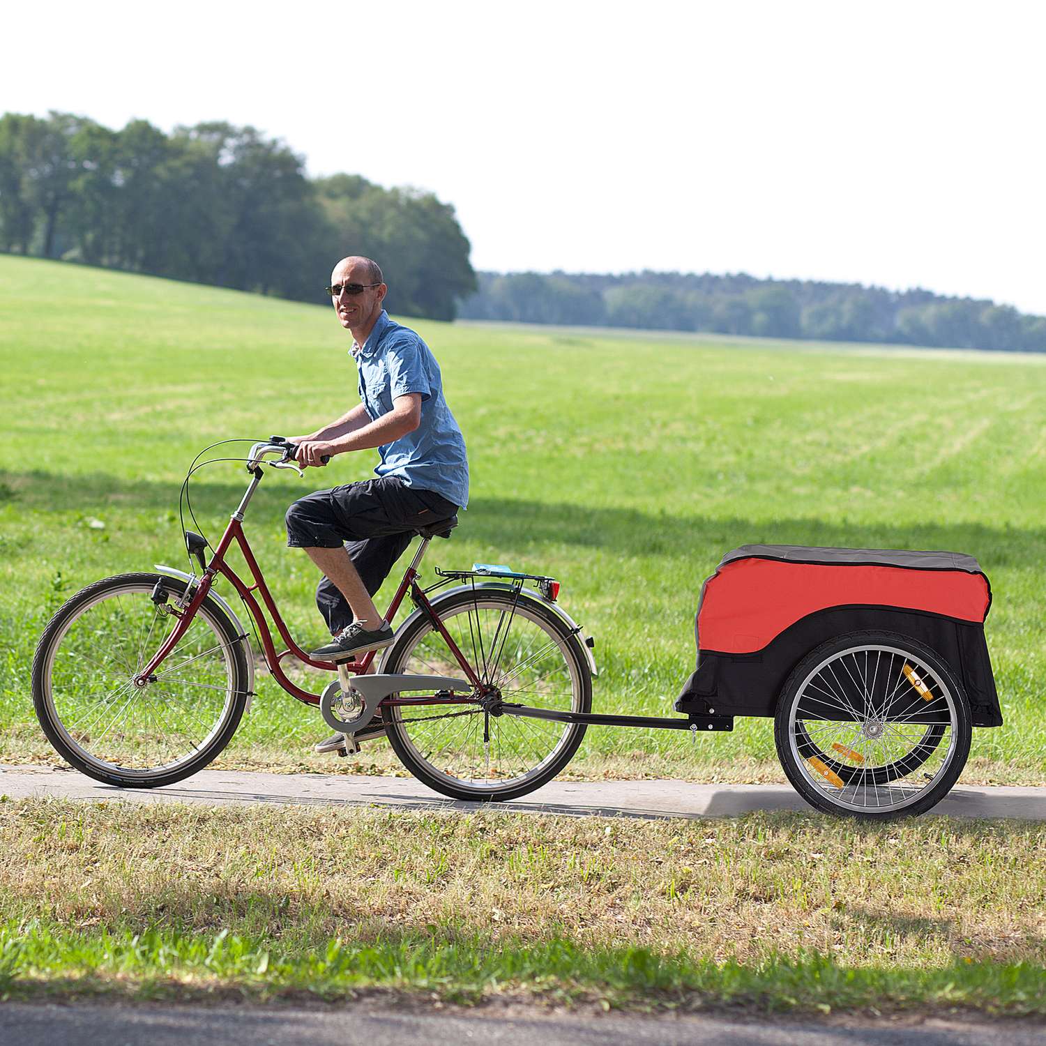 Röd-svart cykellastvagn, transportförråd
