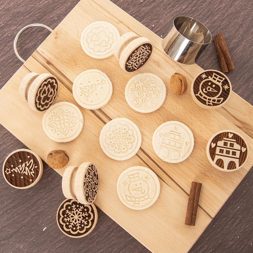 Trästämpel med snögubbemotiv för att dekorera kakor och pepparkakor
