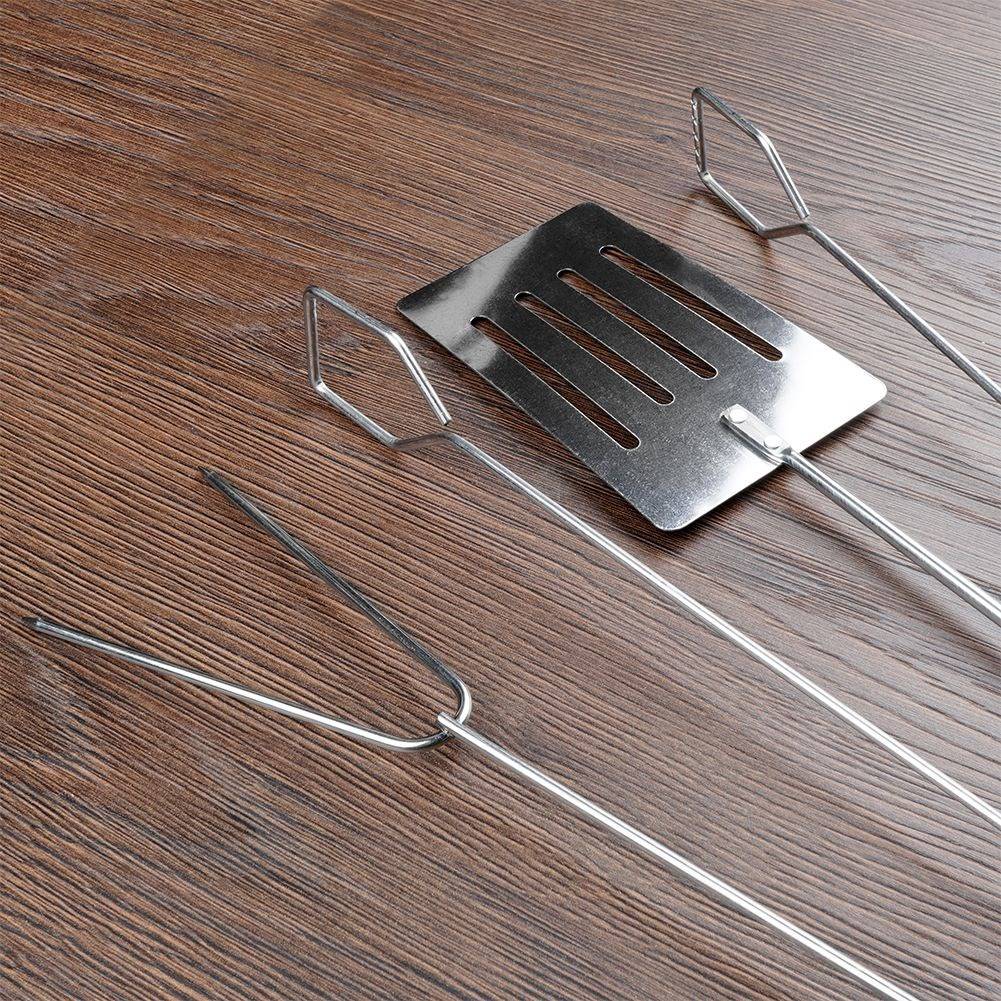 Ultimata grillsetet: 3 redskap i kromstål med plastgrepp