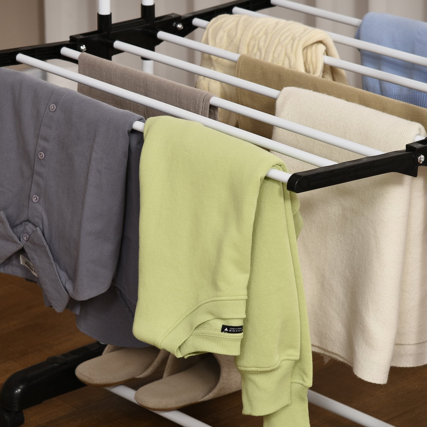 Utdragbar Black Tower Clothes Airer med hjul 4 nivåer